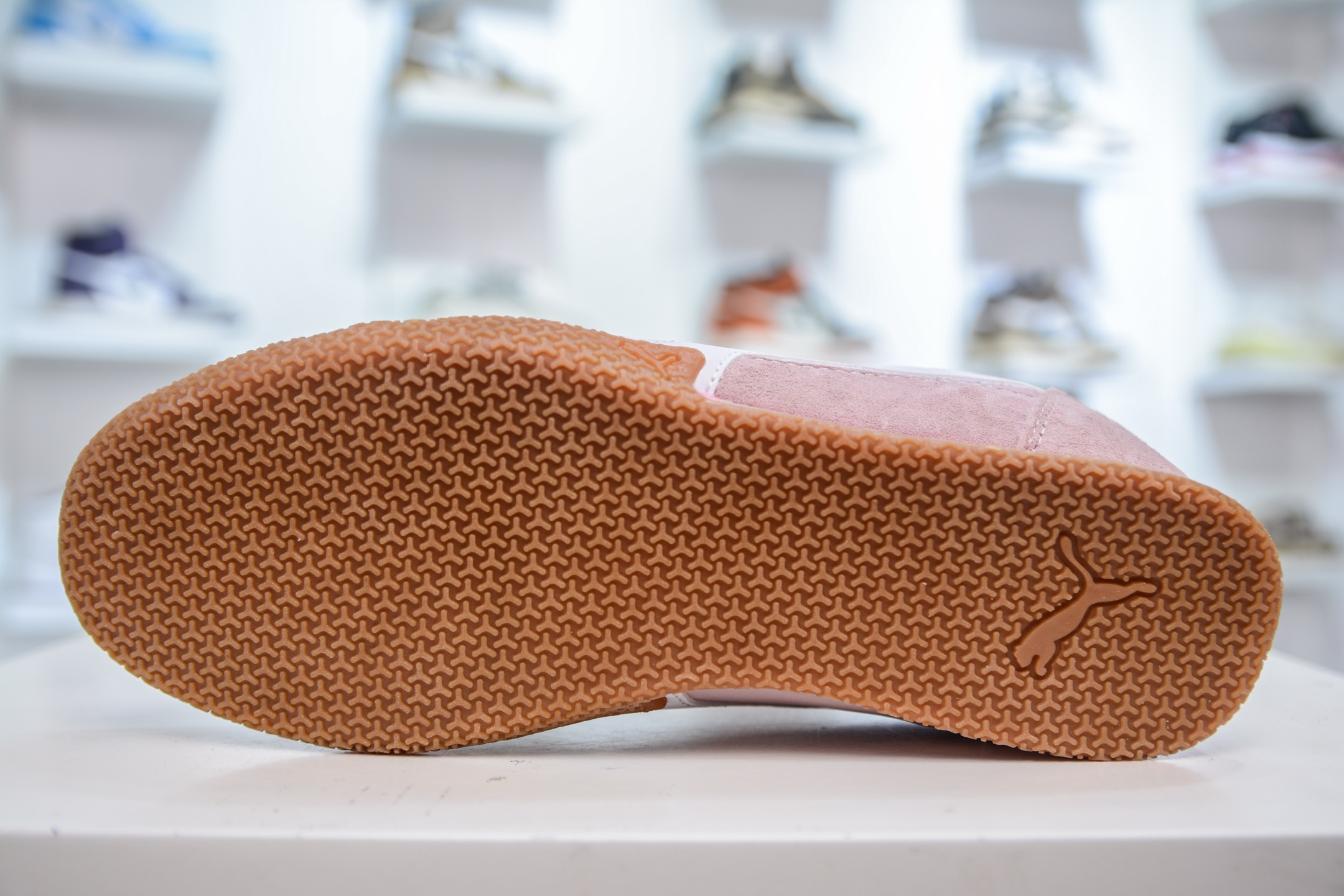 Puma Bella Donna Nylon 透气布面彪马薄底系列 复古运动休闲跑鞋 403554-03-Chinese UA Cheap High Quatity Brand Clothes Bags handbags Sneakers wholesale wholesaler seller from China Factory suppliers Fashion Clothing Shoes best Quality Beautiful Price Puma Bella Donna Nylon 透气布面彪马薄底系列 复古运动休闲跑鞋 403554-03