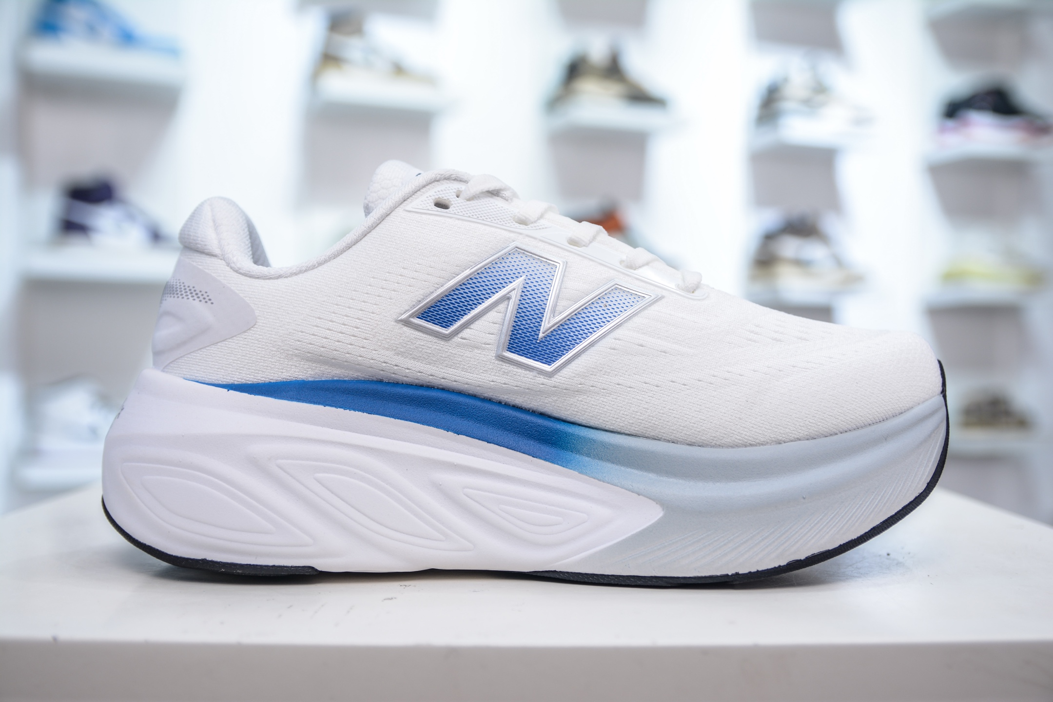 New Balance Fresh Foam X More v6 NB 厚底网布织物减震舒适越野跑步鞋 MMORXB6-莆田鞋,莆田鞋货源,高仿鞋,高仿鞋货源,安福档口,莆田高仿鞋,莆田鞋批发,高仿鞋批发,莆田高仿运动鞋,高仿运动鞋,莆田运动鞋 New Balance Fresh Foam X More v6 NB 厚底网布织物减震舒适越野跑步鞋 MMORXB6