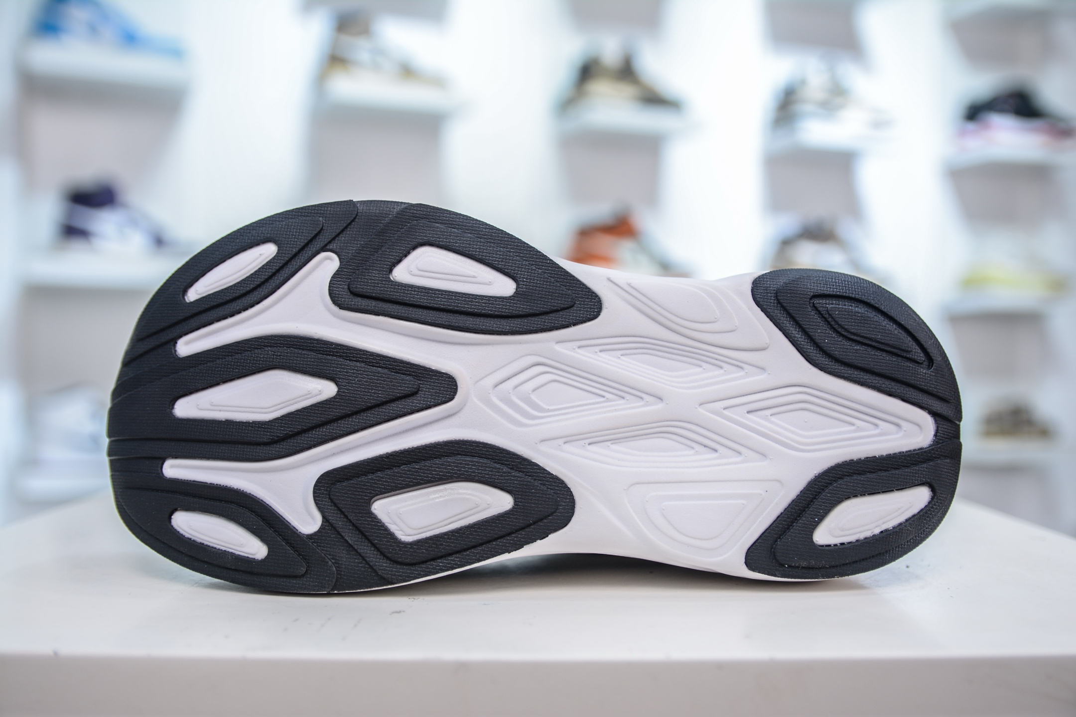 New Balance Fresh Foam X More v6 NB 厚底网布织物减震舒适越野跑步鞋 MMORXB6-莆田鞋,莆田鞋货源,高仿鞋,高仿鞋货源,安福档口,莆田高仿鞋,莆田鞋批发,高仿鞋批发,莆田高仿运动鞋,高仿运动鞋,莆田运动鞋 New Balance Fresh Foam X More v6 NB 厚底网布织物减震舒适越野跑步鞋 MMORXB6