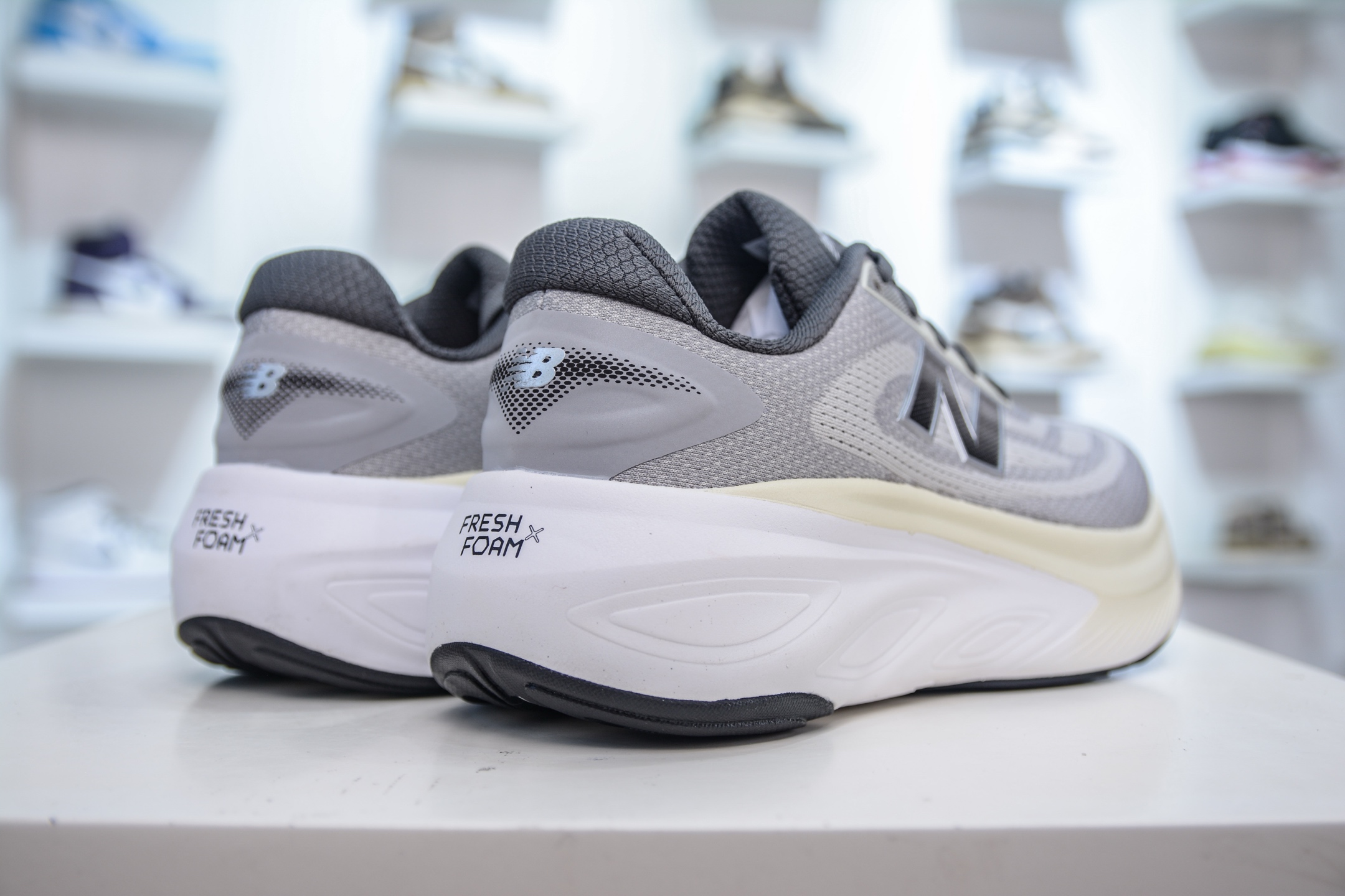 New Balance Fresh Foam X More v6 NB 厚底网布织物减震舒适越野跑步鞋 MMORXE6-莆田鞋,莆田鞋货源,高仿鞋,高仿鞋货源,安福档口,莆田高仿鞋,莆田鞋批发,高仿鞋批发,莆田高仿运动鞋,高仿运动鞋,莆田运动鞋 New Balance Fresh Foam X More v6 NB 厚底网布织物减震舒适越野跑步鞋 MMORXE6