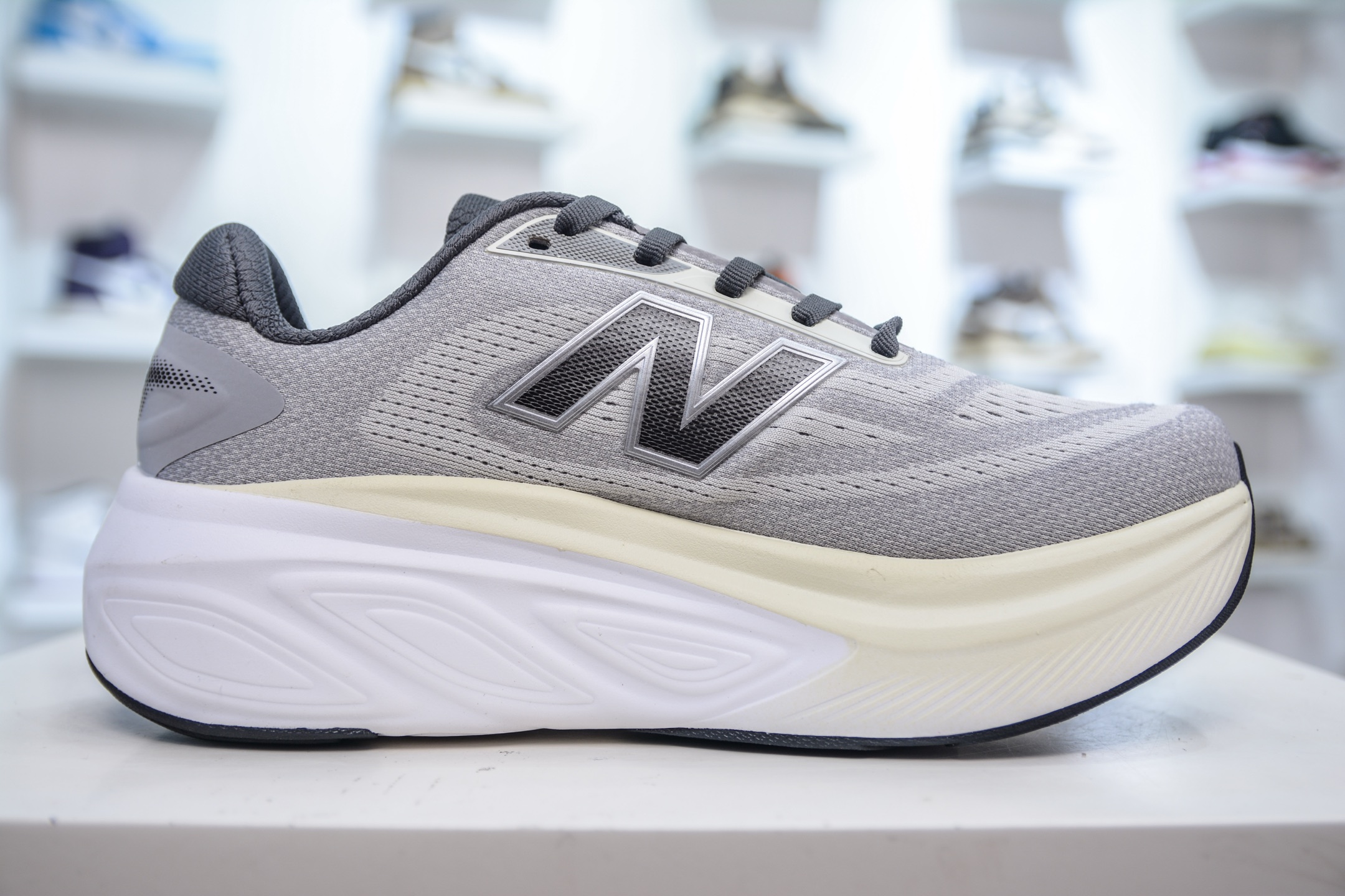 New Balance Fresh Foam X More v6 NB 厚底网布织物减震舒适越野跑步鞋 MMORXE6-莆田鞋,莆田鞋货源,高仿鞋,高仿鞋货源,安福档口,莆田高仿鞋,莆田鞋批发,高仿鞋批发,莆田高仿运动鞋,高仿运动鞋,莆田运动鞋 New Balance Fresh Foam X More v6 NB 厚底网布织物减震舒适越野跑步鞋 MMORXE6