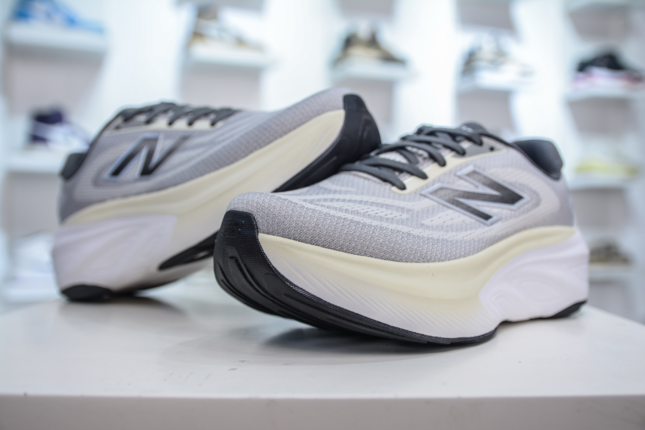 New Balance Fresh Foam X More v6 NB 厚底网布织物减震舒适越野跑步鞋 MMORXE6-莆田鞋,莆田鞋货源,高仿鞋,高仿鞋货源,安福档口,莆田高仿鞋,莆田鞋批发,高仿鞋批发,莆田高仿运动鞋,高仿运动鞋,莆田运动鞋 New Balance Fresh Foam X More v6 NB 厚底网布织物减震舒适越野跑步鞋 MMORXE6