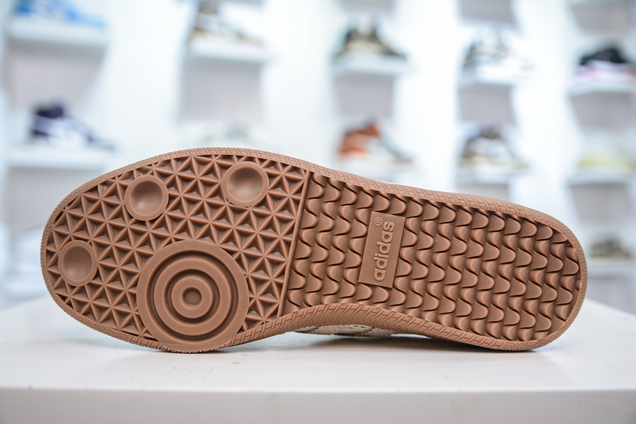 AD Originals Samba OG 米白色桑巴训练鞋 KK3528-莆田鞋,莆田鞋货源,高仿鞋,高仿鞋货源,安福档口,莆田高仿鞋,莆田鞋批发,高仿鞋批发,莆田高仿运动鞋,高仿运动鞋,莆田运动鞋 AD Originals Samba OG 米白色桑巴训练鞋 KK3528