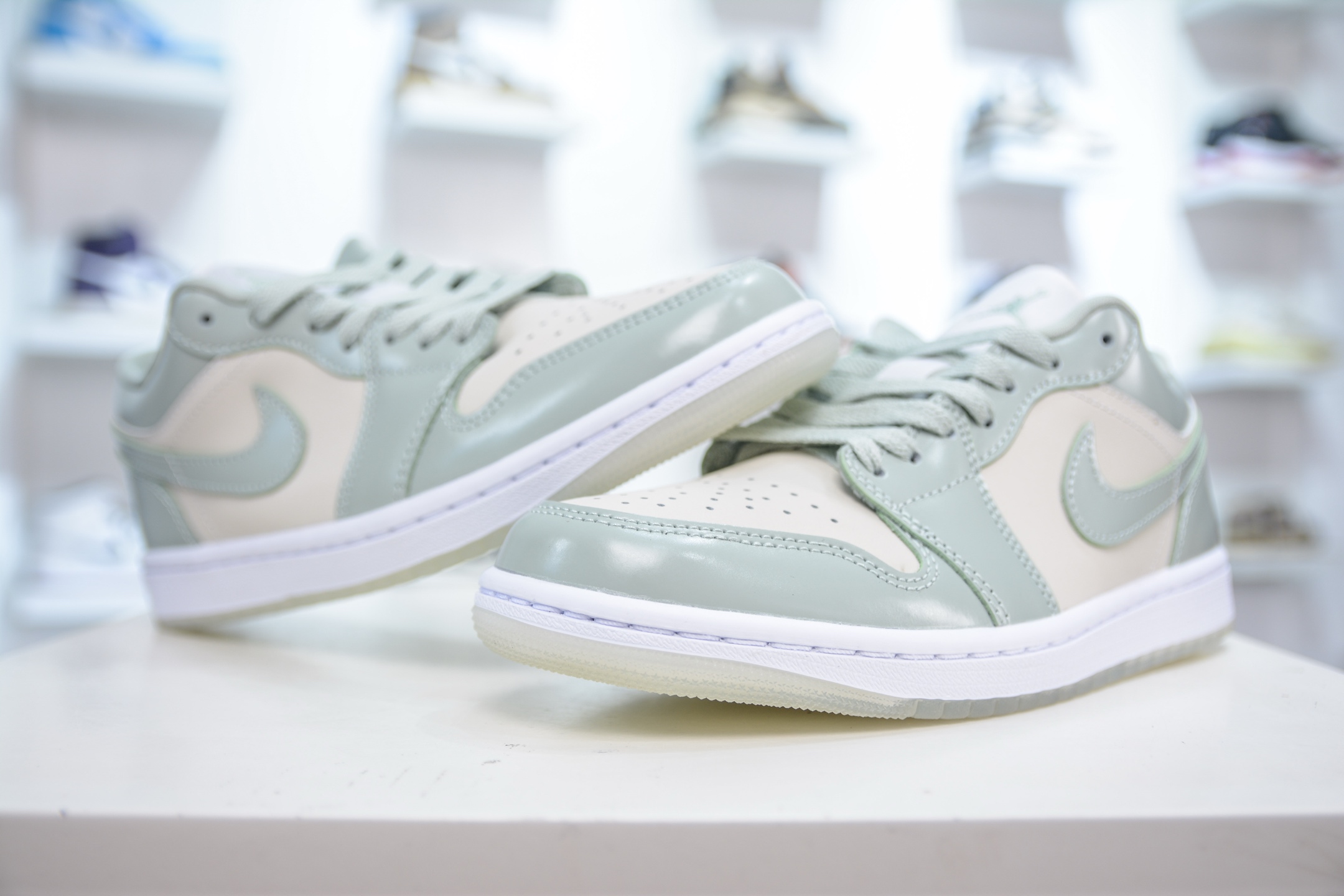 DT纯原 Air Jordan AJ1 Low 低帮 珠光绿  HF4078-100