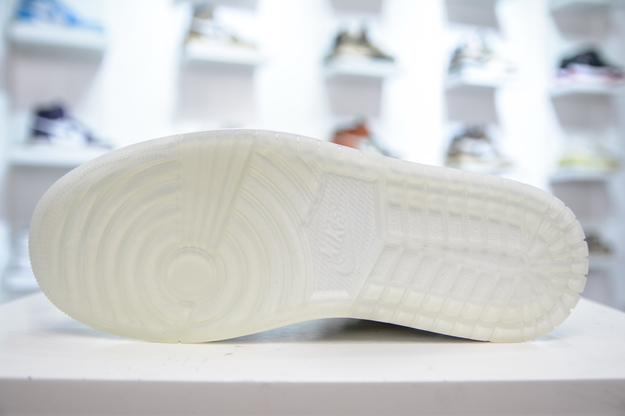 DT纯原 Air Jordan AJ1 Low 低帮 珠光绿  HF4078-100