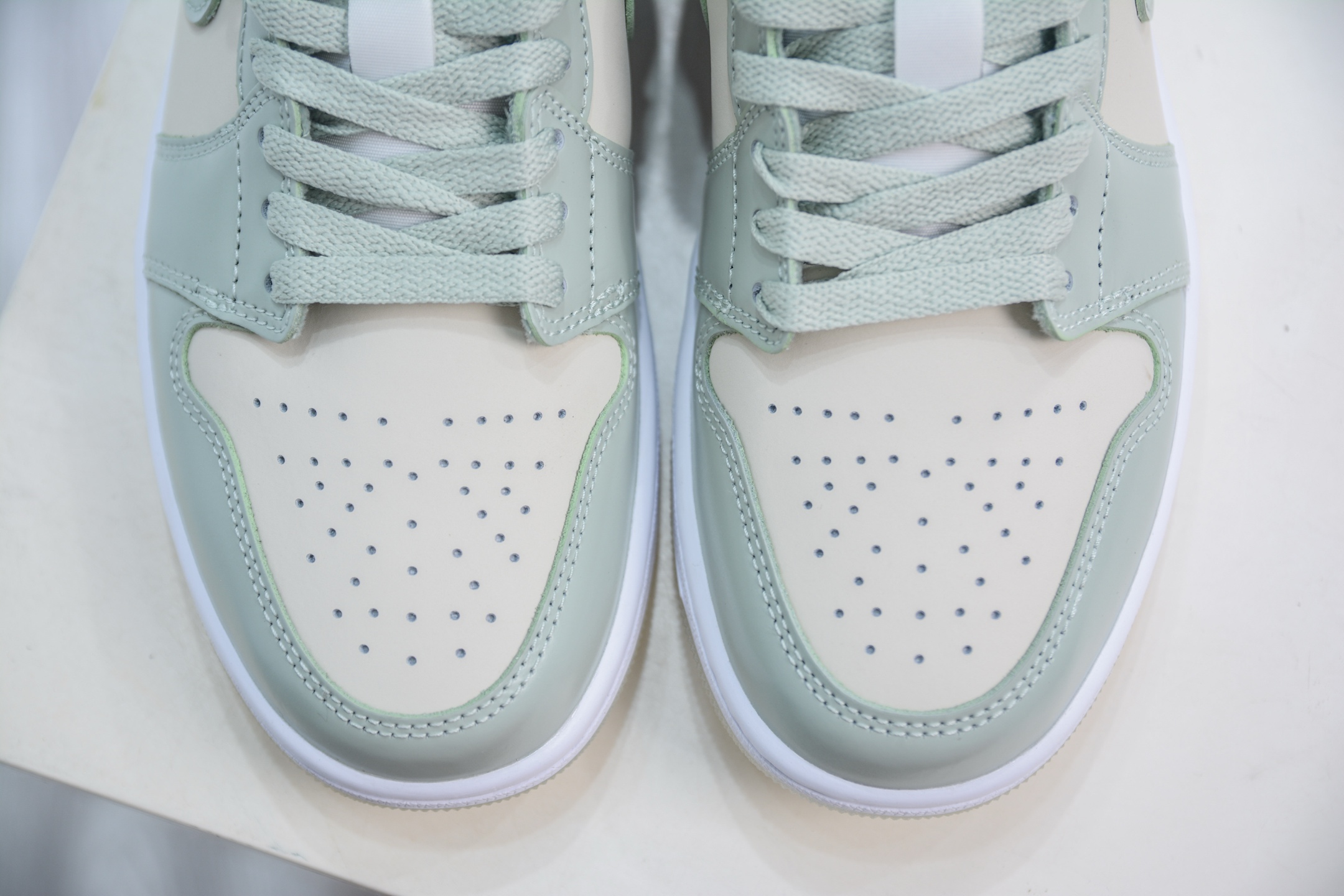 DT纯原 Air Jordan AJ1 Low 低帮 珠光绿  HF4078-100