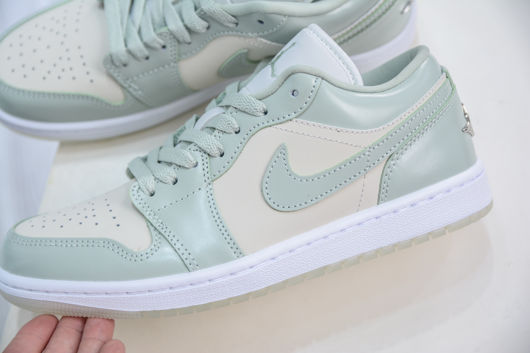 DT纯原 Air Jordan AJ1 Low 低帮 珠光绿  HF4078-100