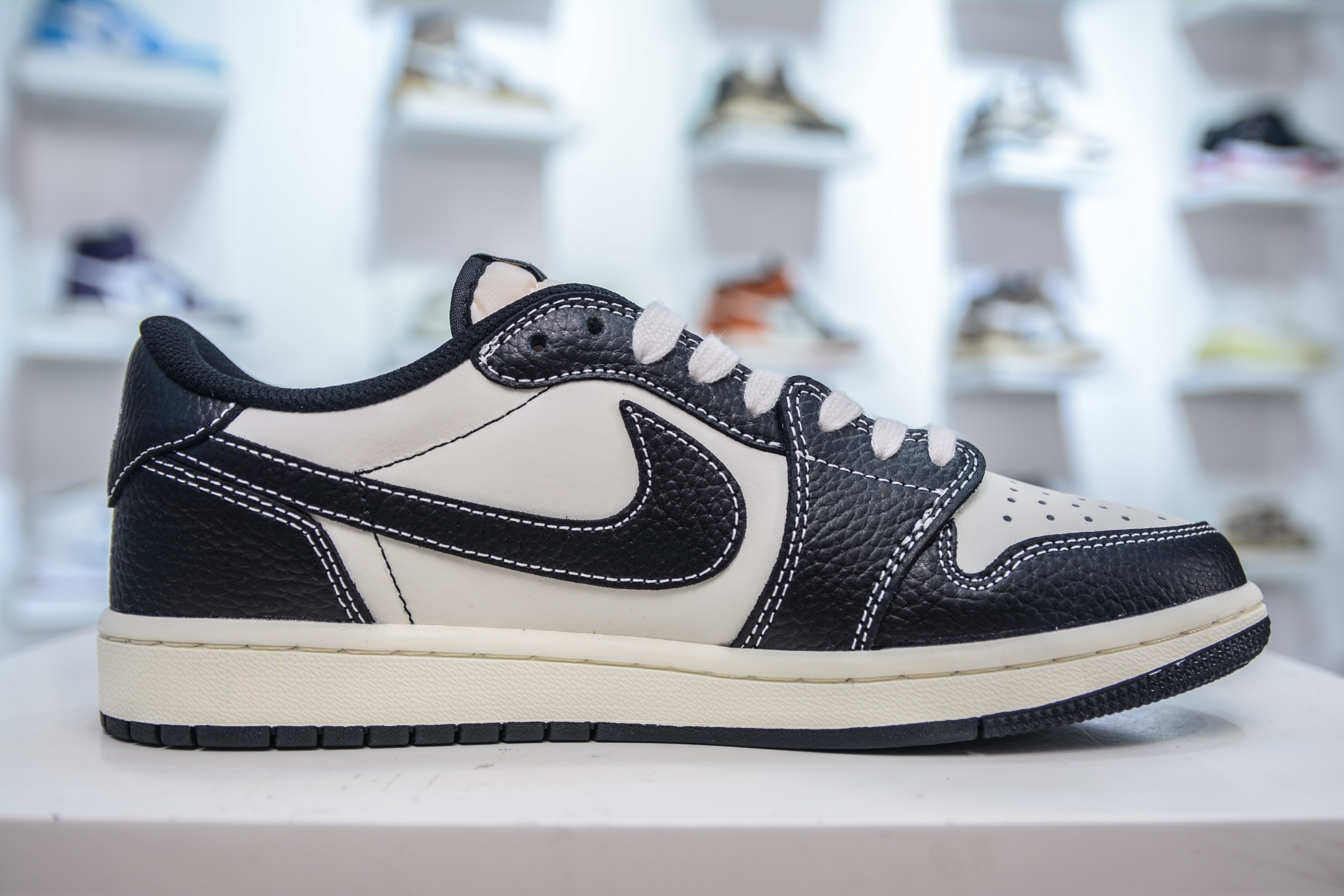 TS x Air Jordan AJ1 Low x DIOR 迪奥联名-黑白蓝 倒钩低帮 XZ5749-003