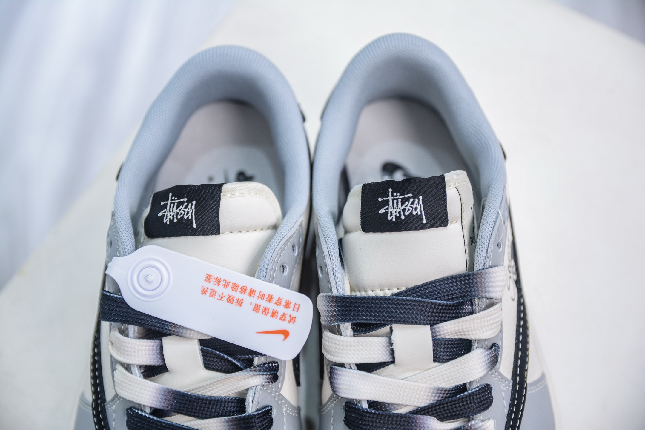 Air Jordan 1 Retro Low x Stussy 斯图西黑8联名-白灰黑 XS7089-601