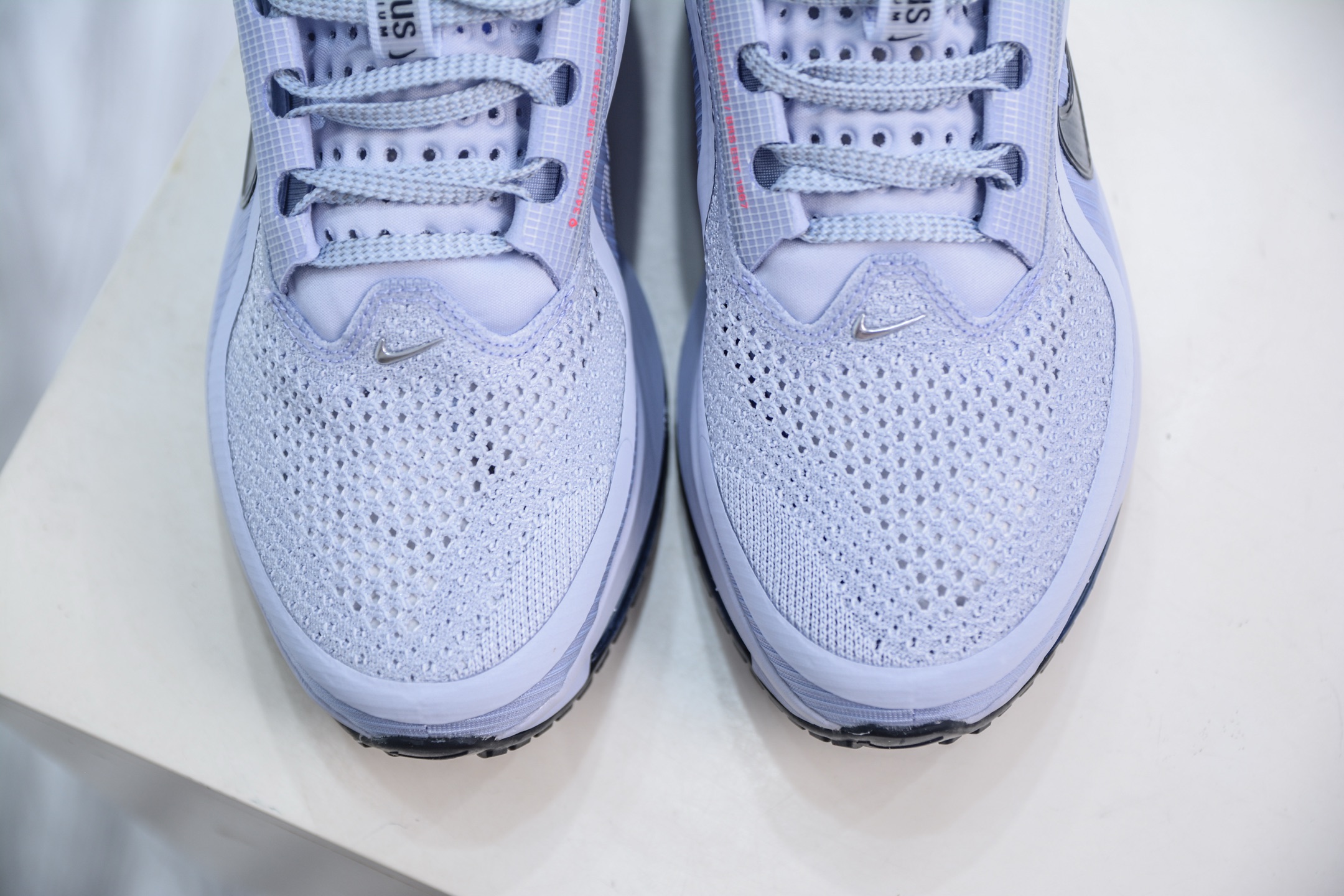 Nike Air Zoom Pegasus Premium 耐克网面全掌气垫缓震跑鞋  HQ2592-004