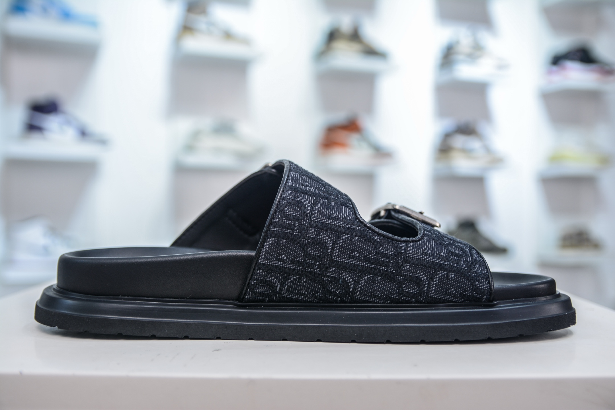 24s新款官网首发 Dior 迪奥 Aqua 圆头平底 牛仔字母印花一字拖鞋-莆田鞋,莆田鞋货源,高仿鞋,高仿鞋货源,安福档口,莆田高仿鞋,莆田鞋批发,高仿鞋批发,莆田高仿运动鞋,高仿运动鞋,莆田运动鞋 24s新款官网首发 Dior 迪奥 Aqua 圆头平底 牛仔字母印花一字拖鞋