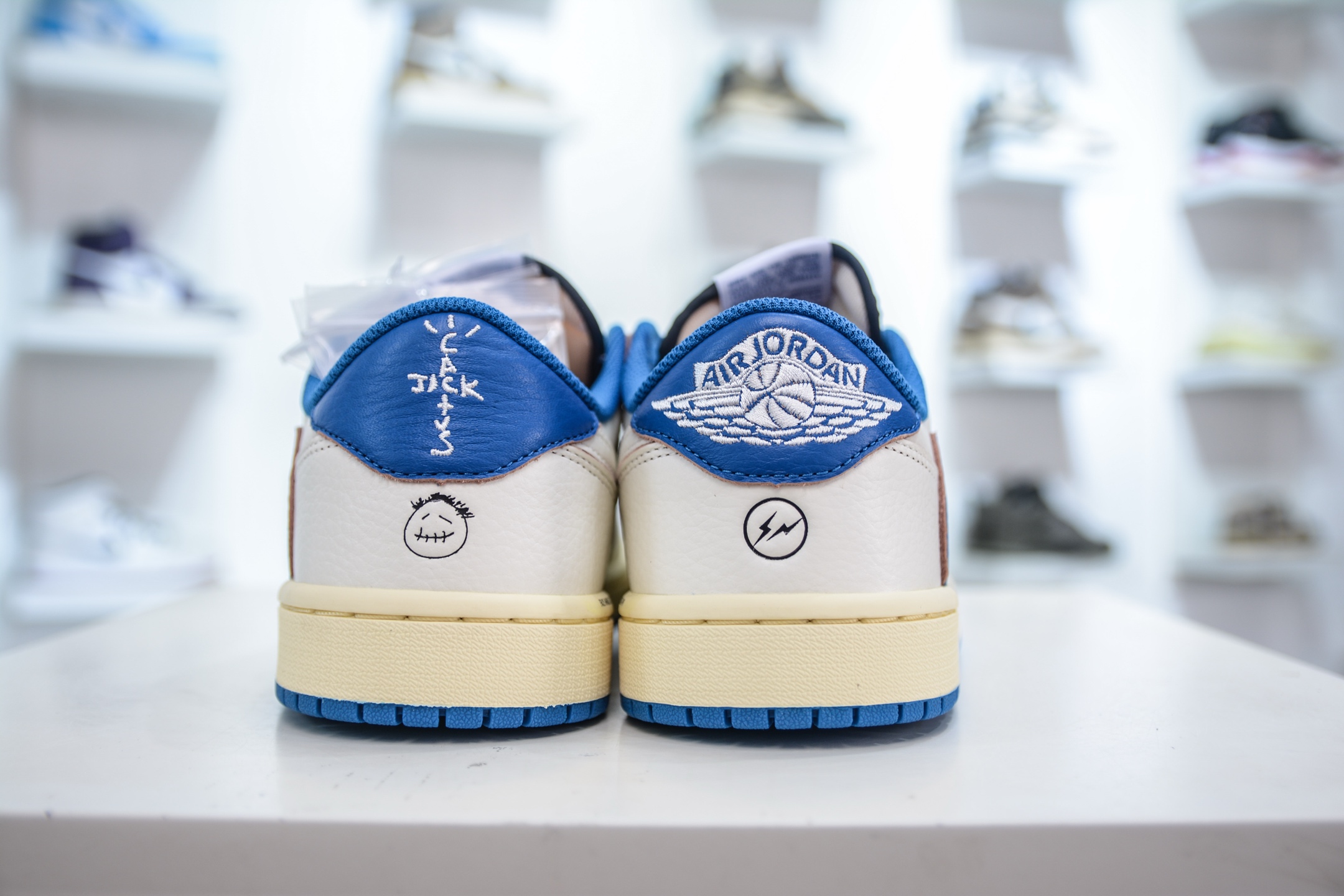 OG纯原 Travis Scott x Air Jordan AJ1 Low OG SP TS联名倒钩低帮 白蓝  DM7866-104