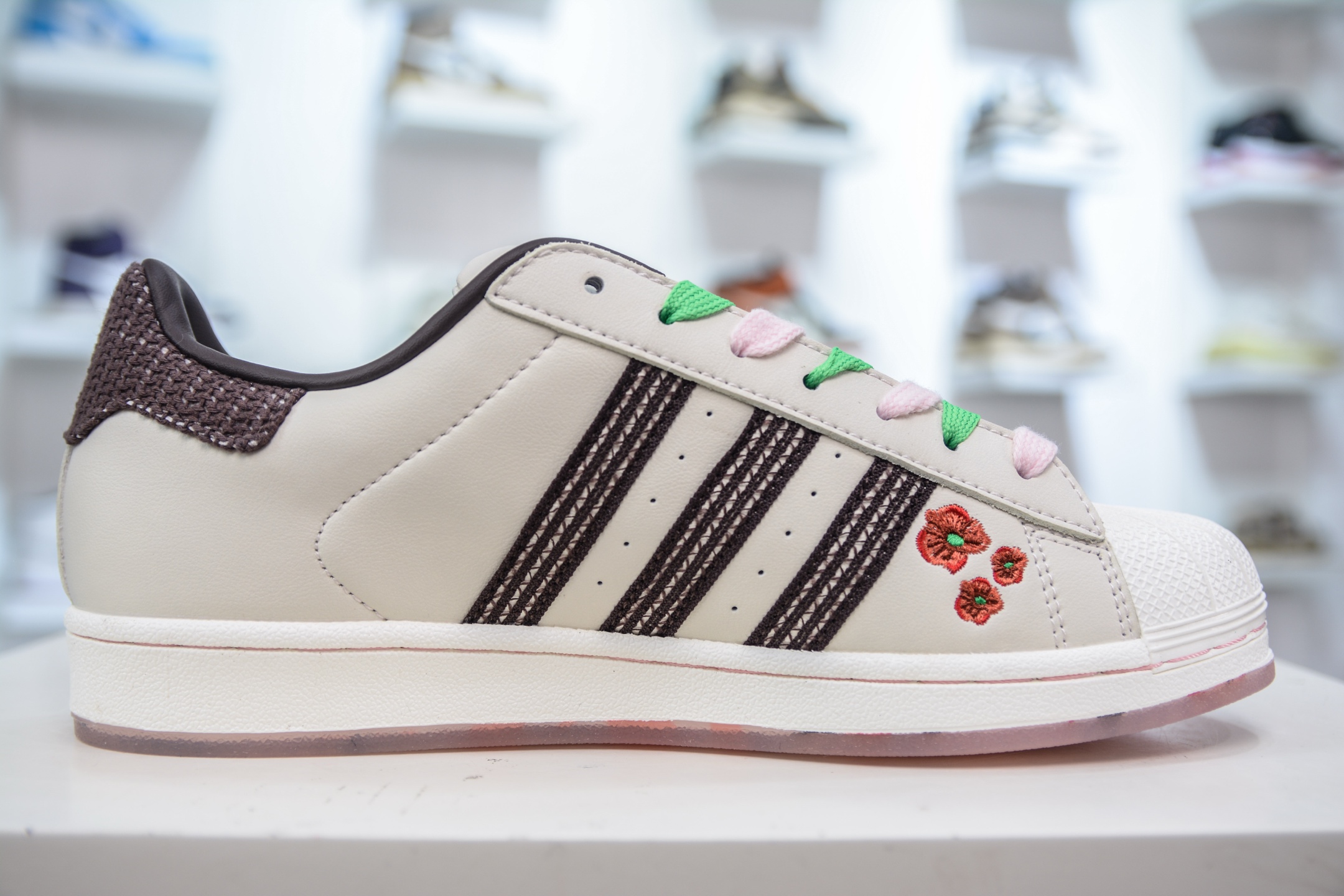Adidas Originals Superstar 2025: Classic Comfort with a Modern Floral Twist 3 i1749924367079 8989 0 2