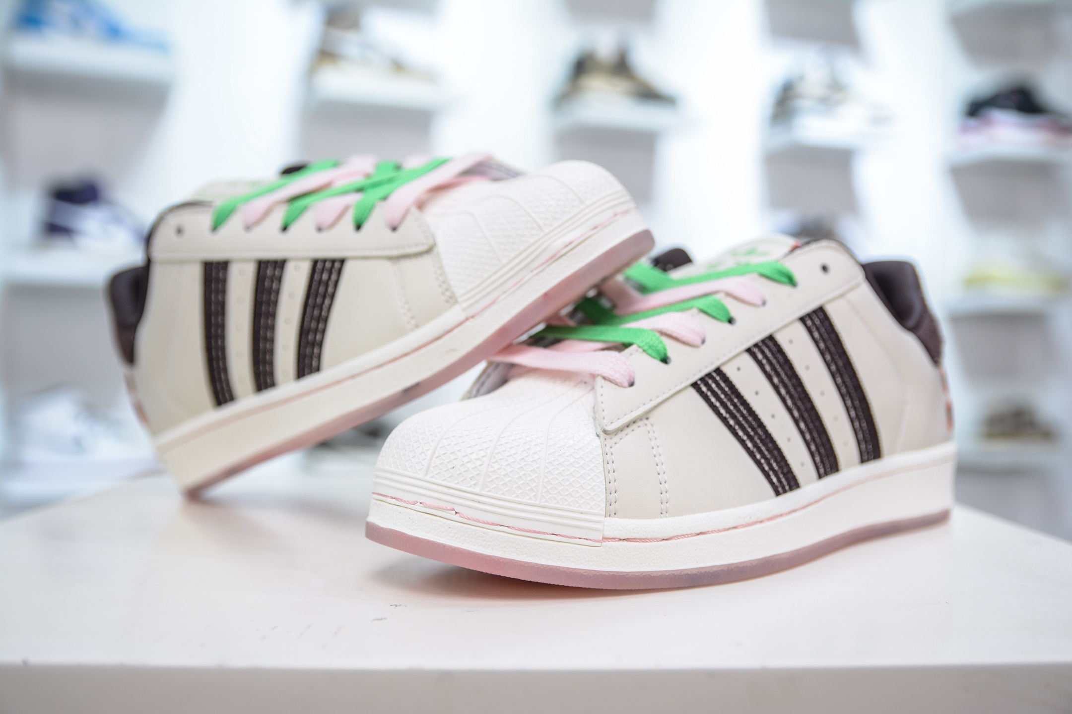Adidas Originals Superstar 2025: Classic Comfort with a Modern Floral Twist 4 i1749924367110 775 0 3
