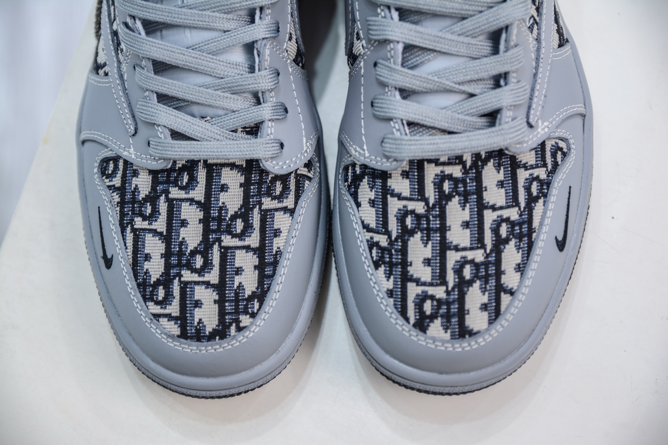 TS x Air Jordan 1 Low x DIOR Gray Black Low-Top Sneakers Custom Color 10 i1749924642530 5943 0 8