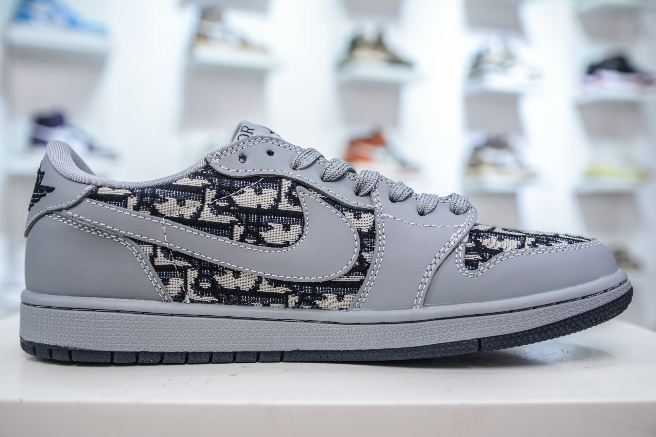 TS x Air Jordan 1 Low x DIOR Gray Black Low-Top Sneakers Custom Color 4 i1749924642546 5656 0 2