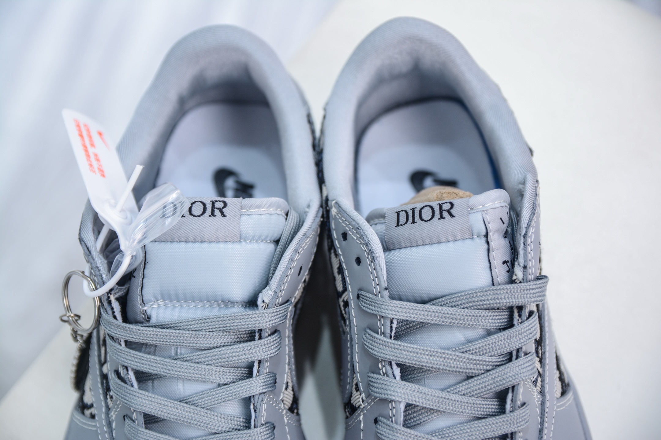 TS x Air Jordan 1 Low x DIOR Gray Black Low-Top Sneakers Custom Color 9 i1749924642553 3461 0 7