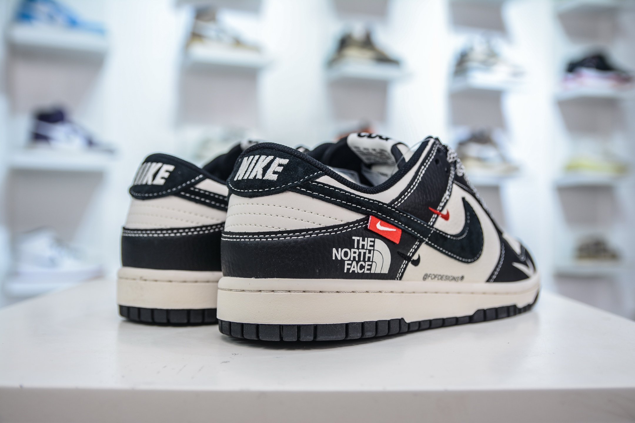 Nike SB Dunk Low x The North Face Black White Sneakers 7 i1749924762334 4761 0 5