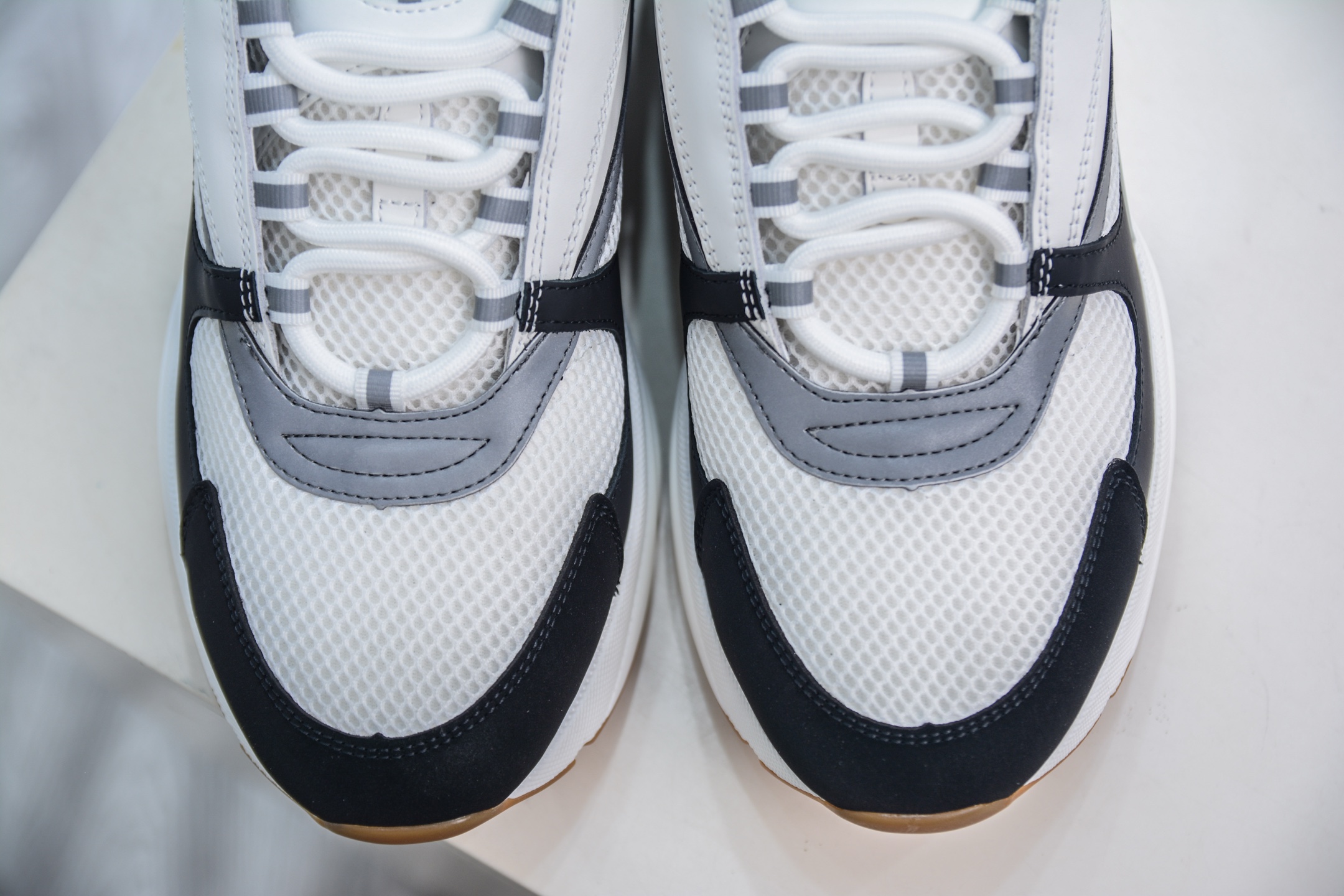 Dior B22 Men's Fashion Sneakers - Stylish, Comfortable, and High-Quality Shoes 10 i1749925248109 1070 0 8