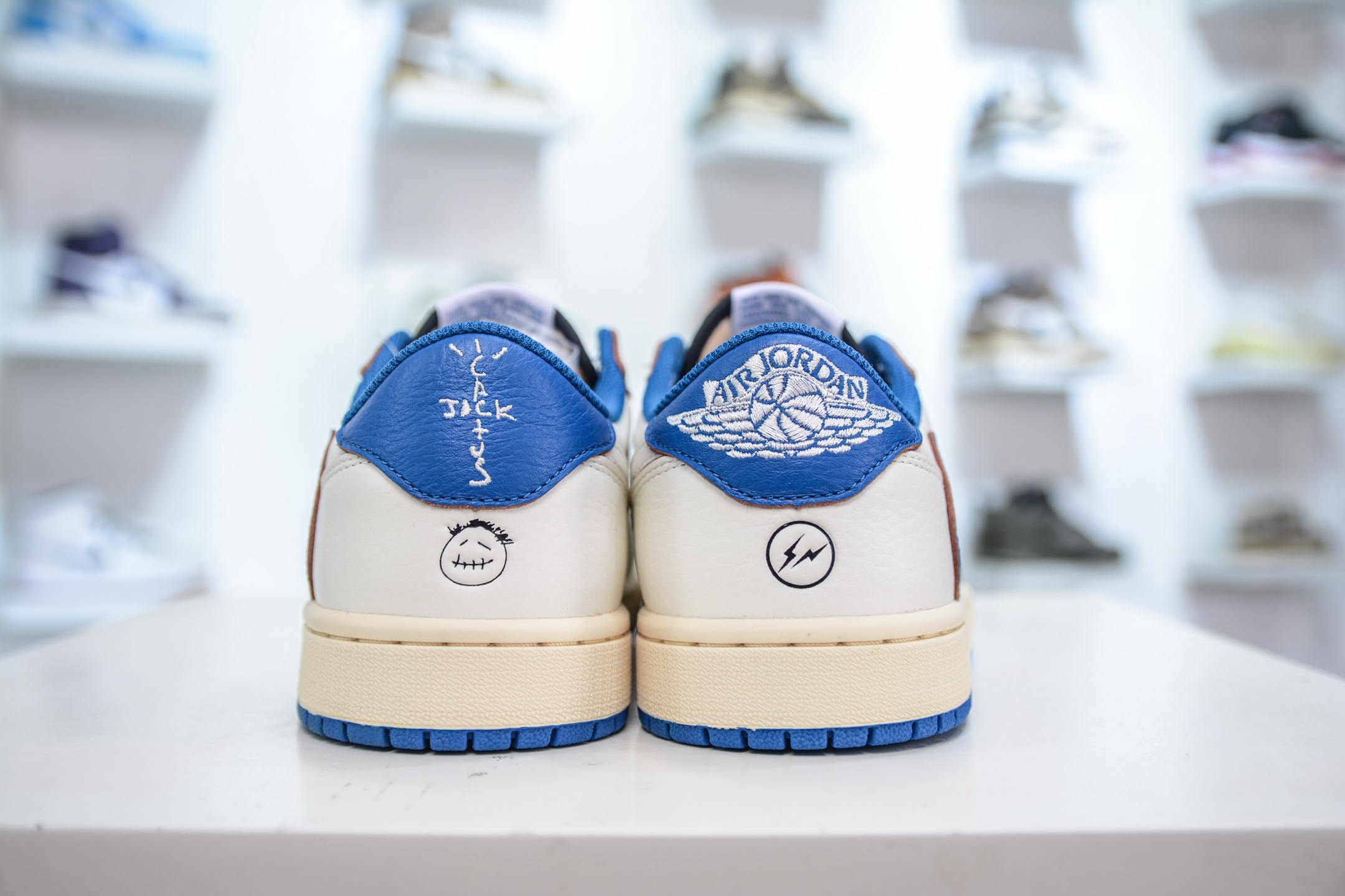 400 FK纯原 Travis Scott x Air Jordan AJ1 Low SP TS联名倒钩低帮 白蓝 DM7866-104