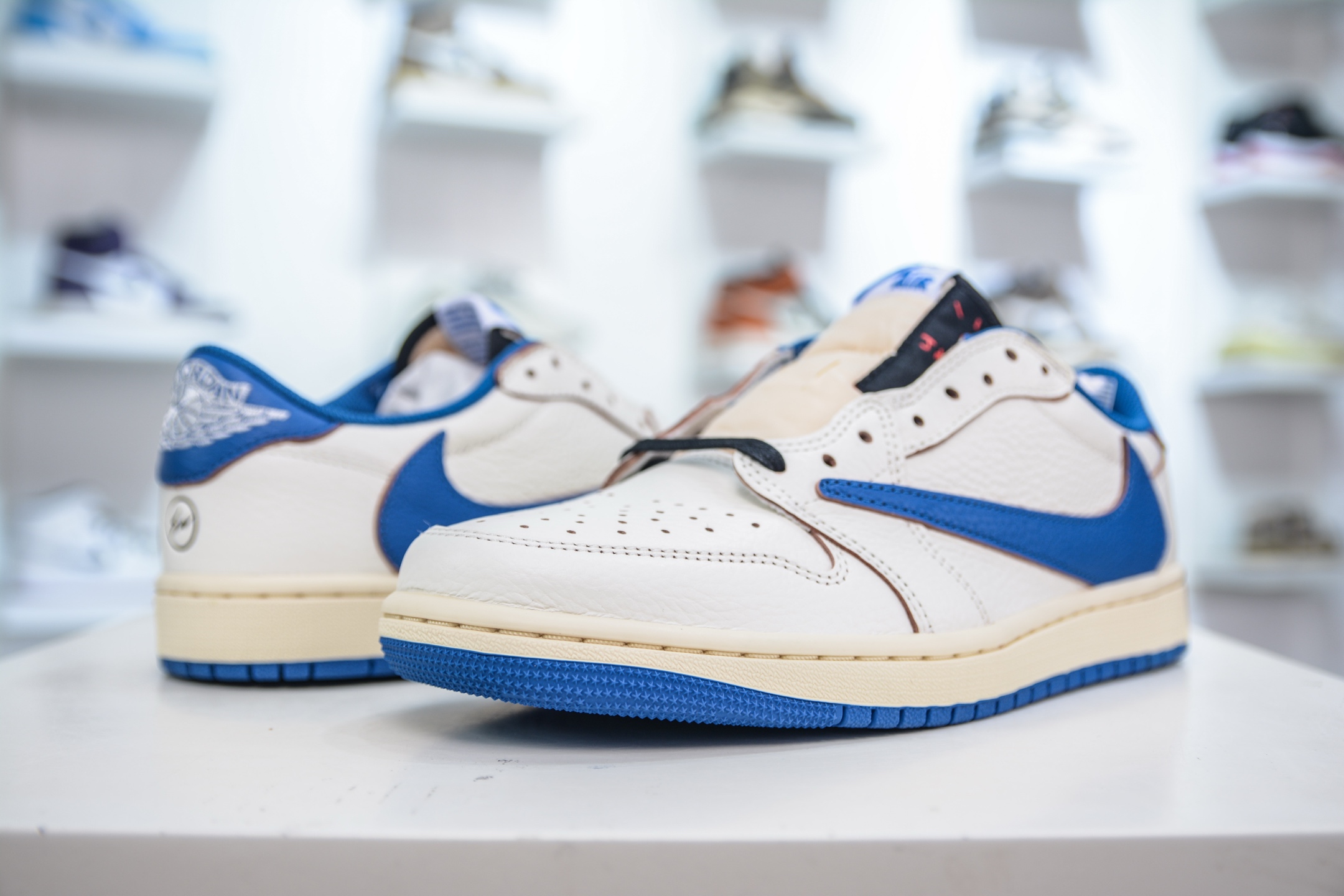 400 FK纯原 Travis Scott x Air Jordan AJ1 Low SP TS联名倒钩低帮 白蓝 DM7866-104
