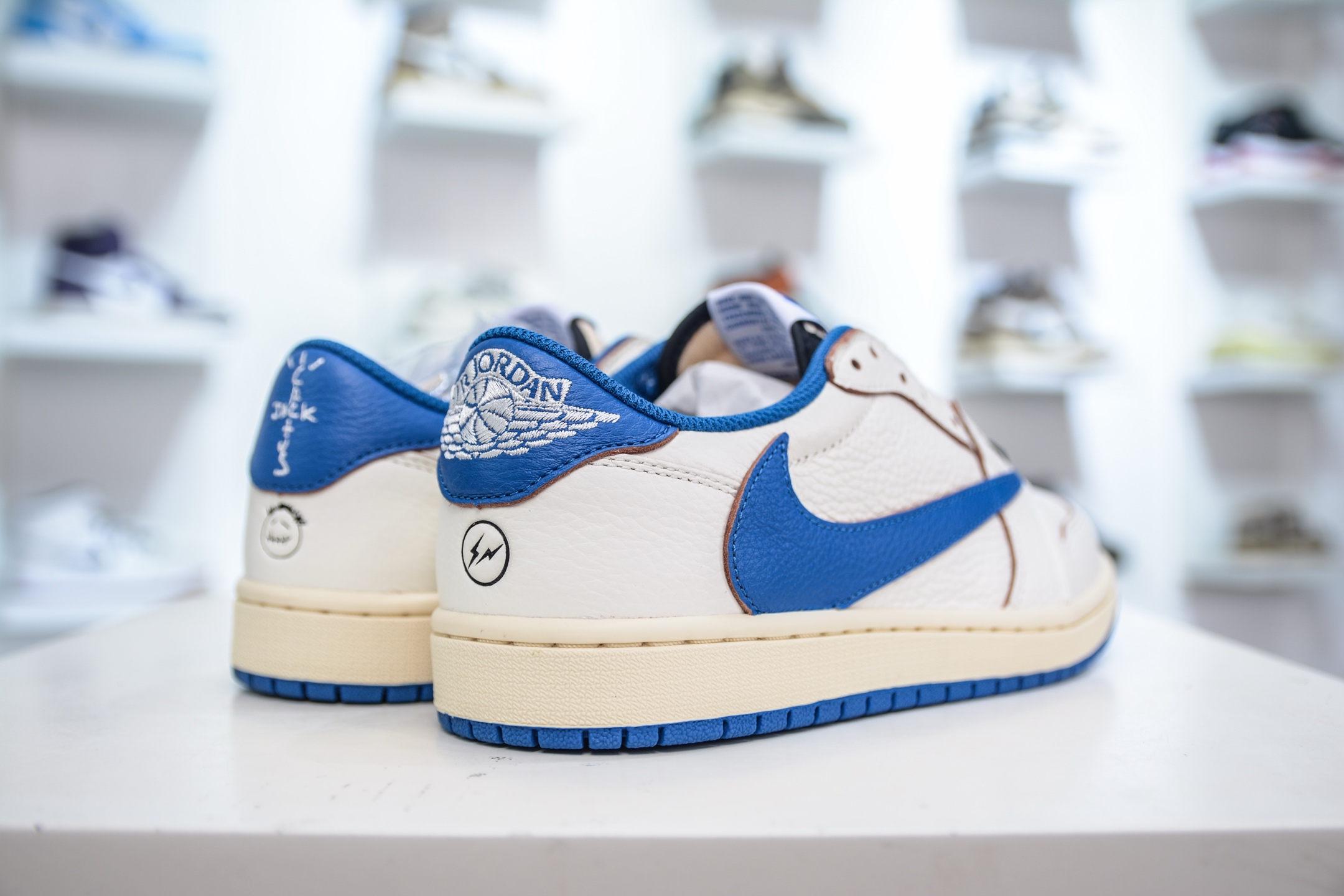 400 FK纯原 Travis Scott x Air Jordan AJ1 Low SP TS联名倒钩低帮 白蓝 DM7866-104