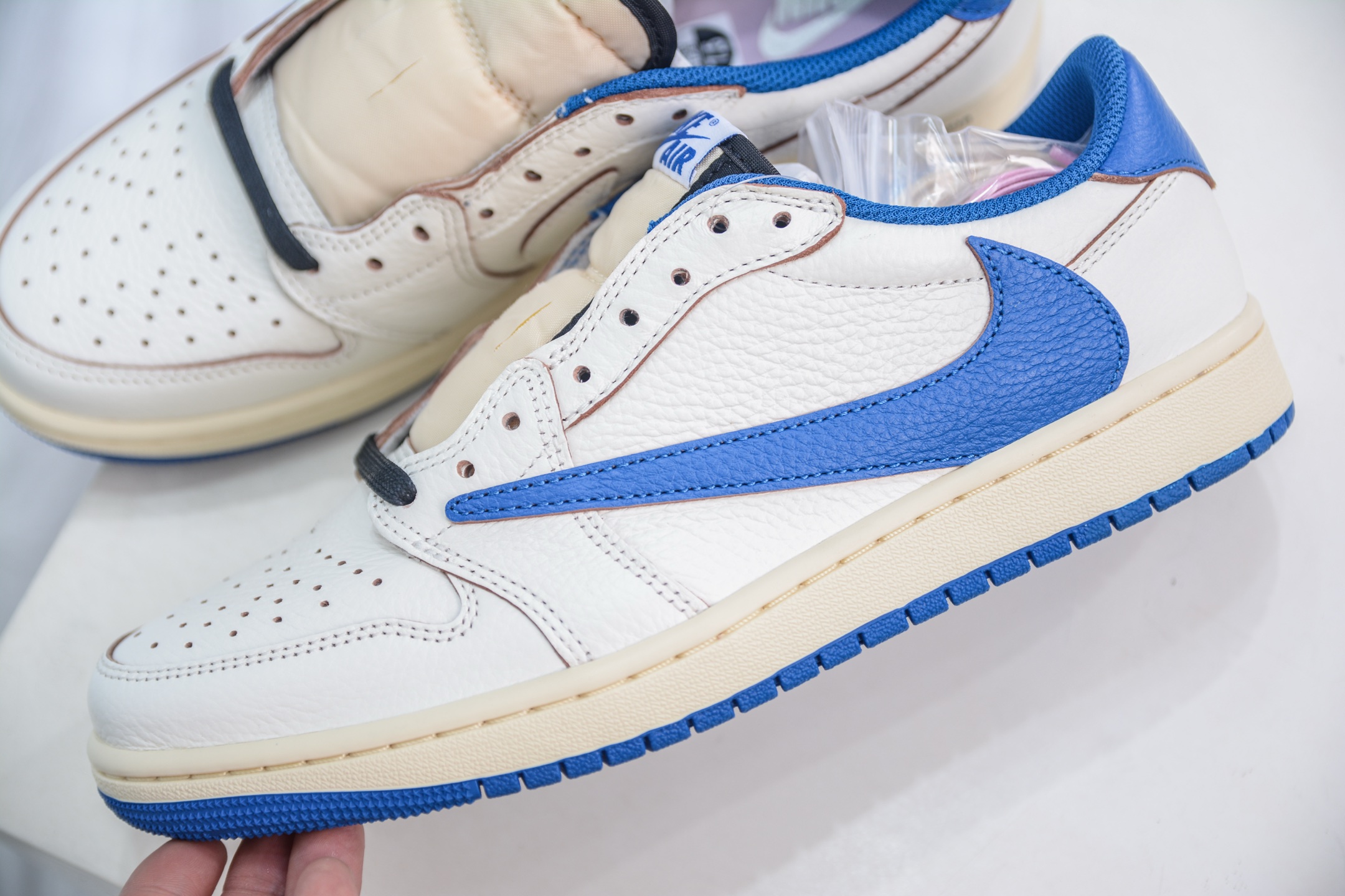 400 FK纯原 Travis Scott x Air Jordan AJ1 Low SP TS联名倒钩低帮 白蓝 DM7866-104