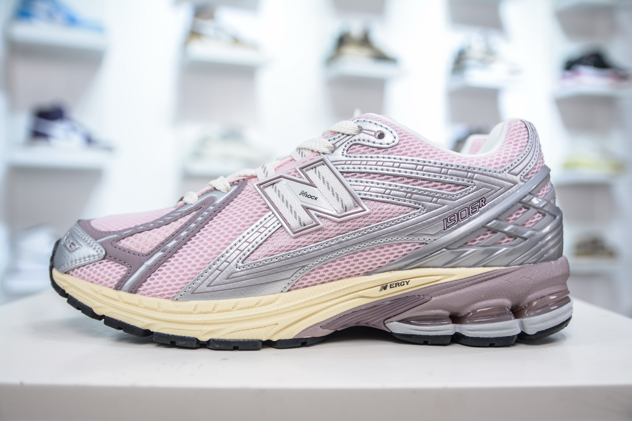New Balance 2002R Retro Running Shoes - Pink/Silver - M2002RNF 1 i1749925563715 1618 0 0