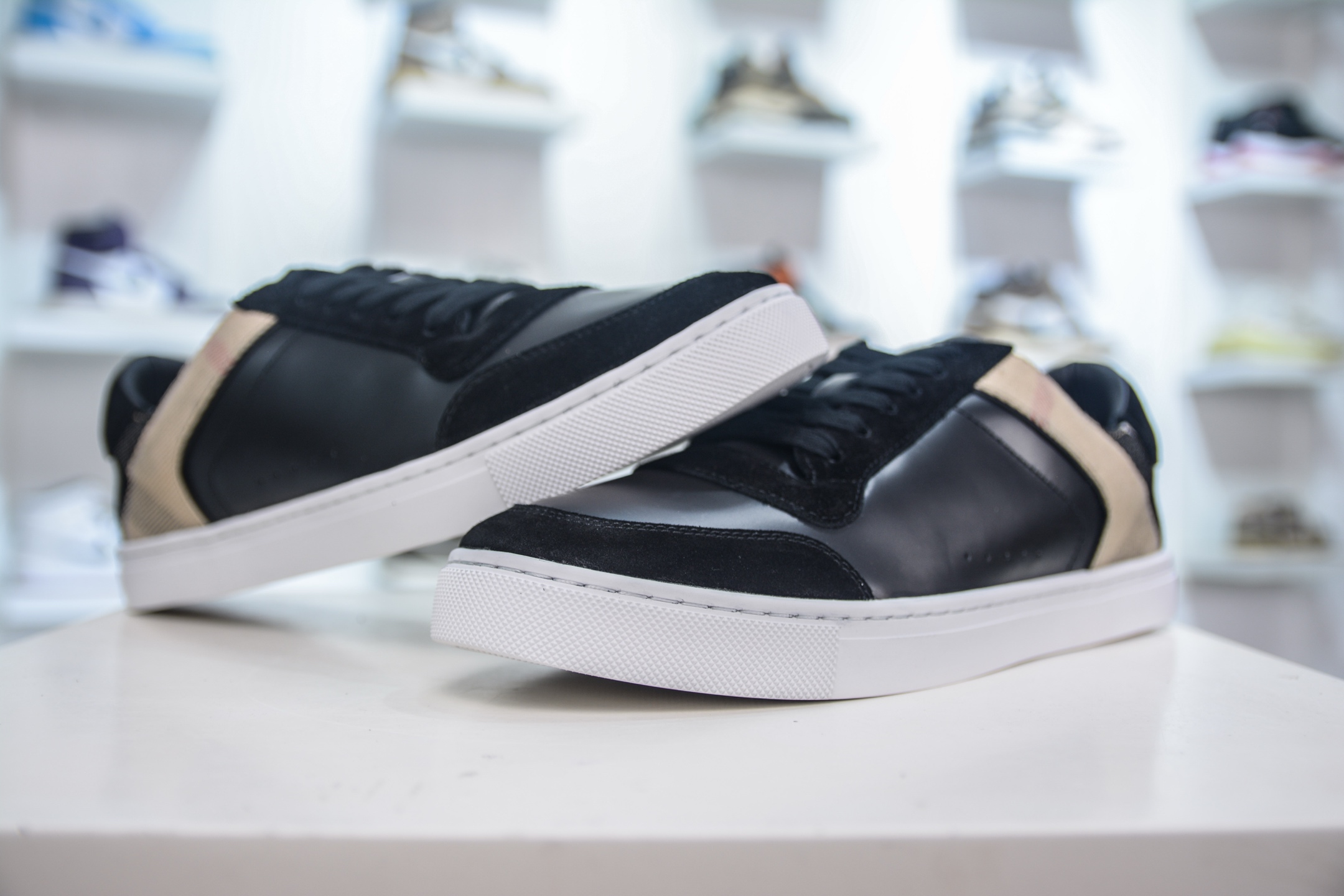 480 巴宝莉经典小白鞋-Chinese UA Cheap High Quatity Brand Clothes Bags handbags Sneakers wholesale wholesaler seller from China Factory suppliers Fashion Clothing Shoes best Quality Beautiful Price 480 巴宝莉经典小白鞋