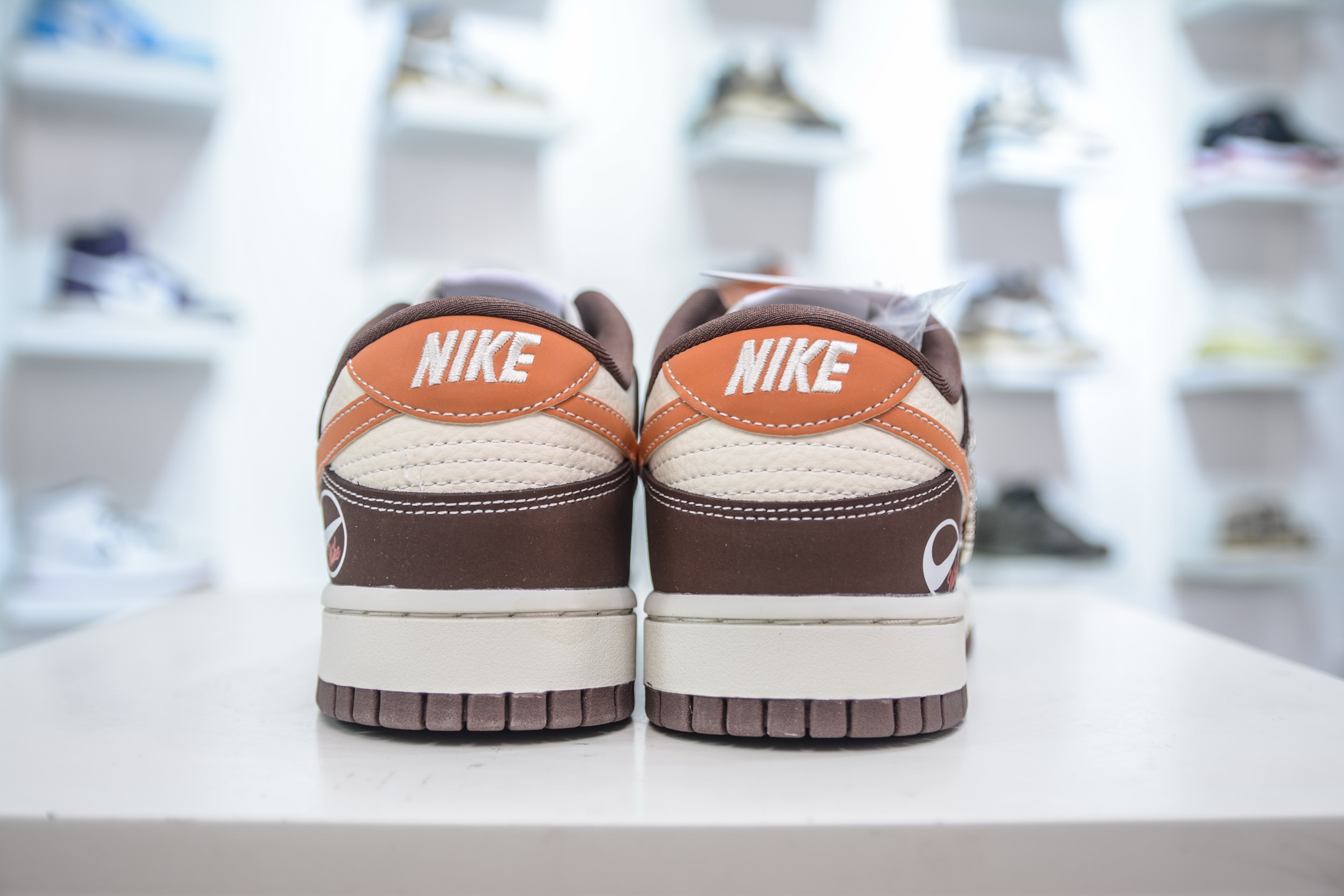 Nike SB Dunk Low x Nike 'Ghost Face' White Brown Collaboration Sneakers 2 i1750089811902 8038 0 1