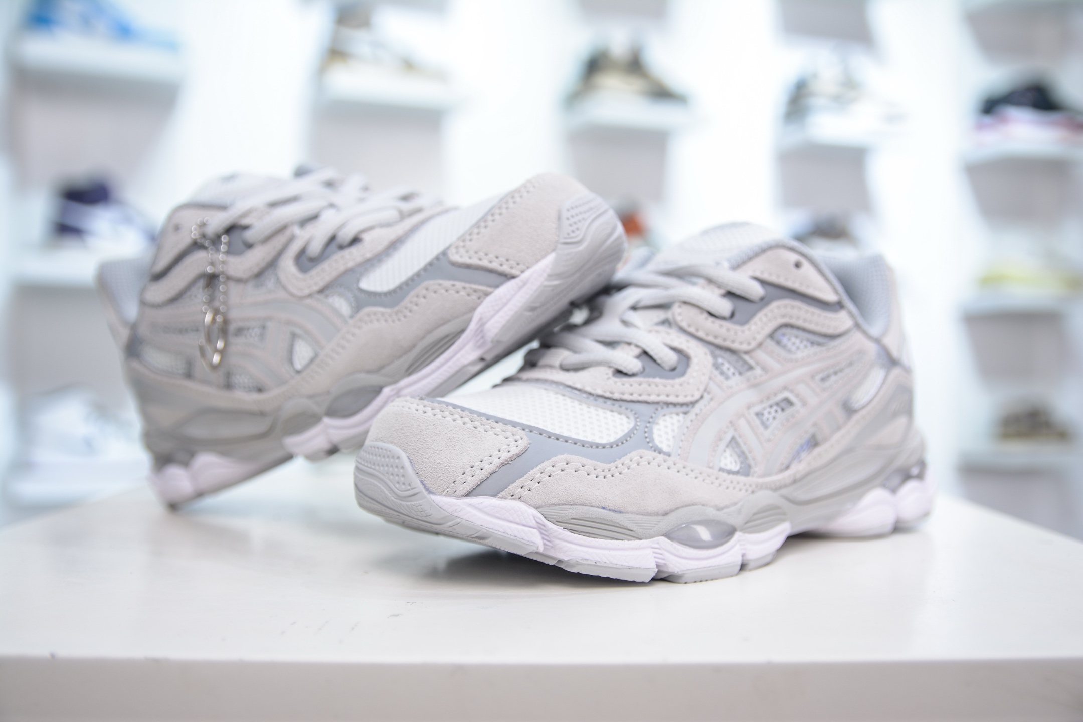 Asics Gel-NYC Sneakers: Retro Style, Breathable Mesh, and Comfortable Fit 7 i1750090088957 3171 0 5