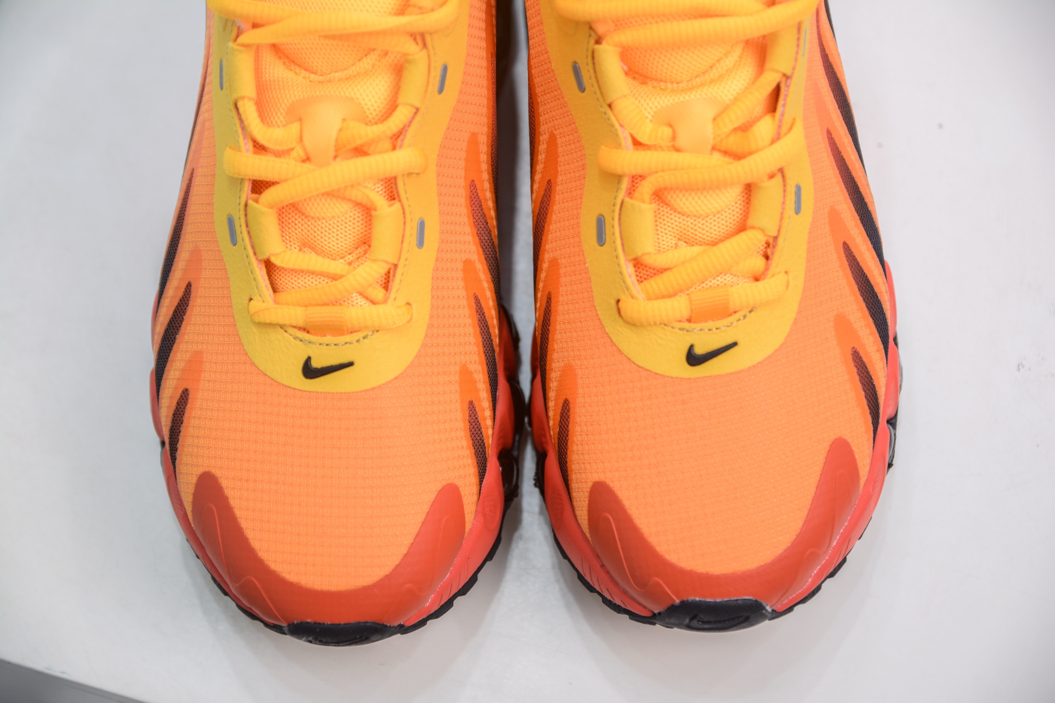 NK Air Max DN8 全掌科技气垫缓震运动跑鞋 HF5509-002