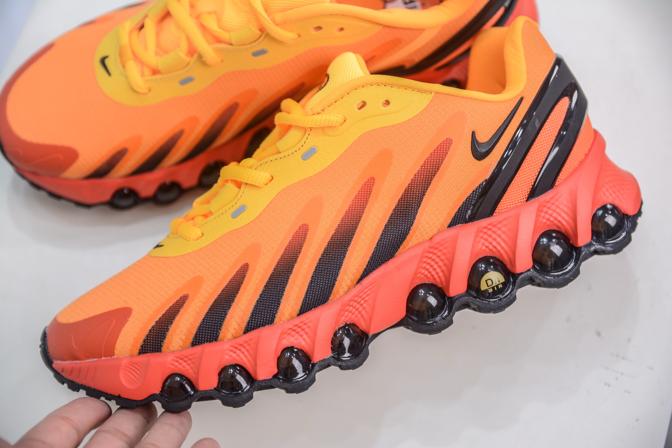 NK Air Max DN8 全掌科技气垫缓震运动跑鞋 HF5509-002