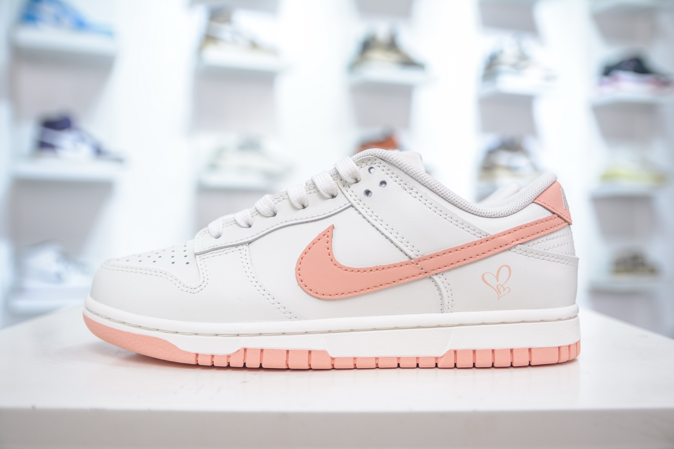 Nike Dunk Low Peach Cream: Premium Comfort and Stylish Design for Women 1 i1750090207010 8232 0 0