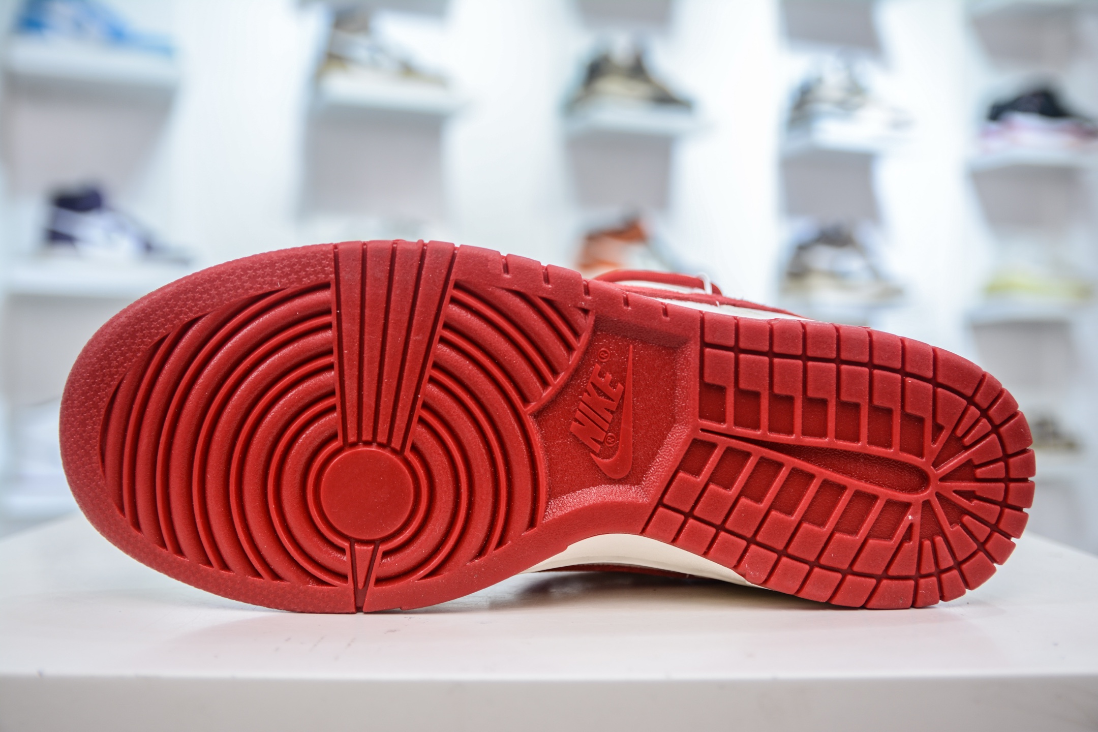 Nike SB Dunk Low x Supreme SUP联名-白红绑带 FX1588-401