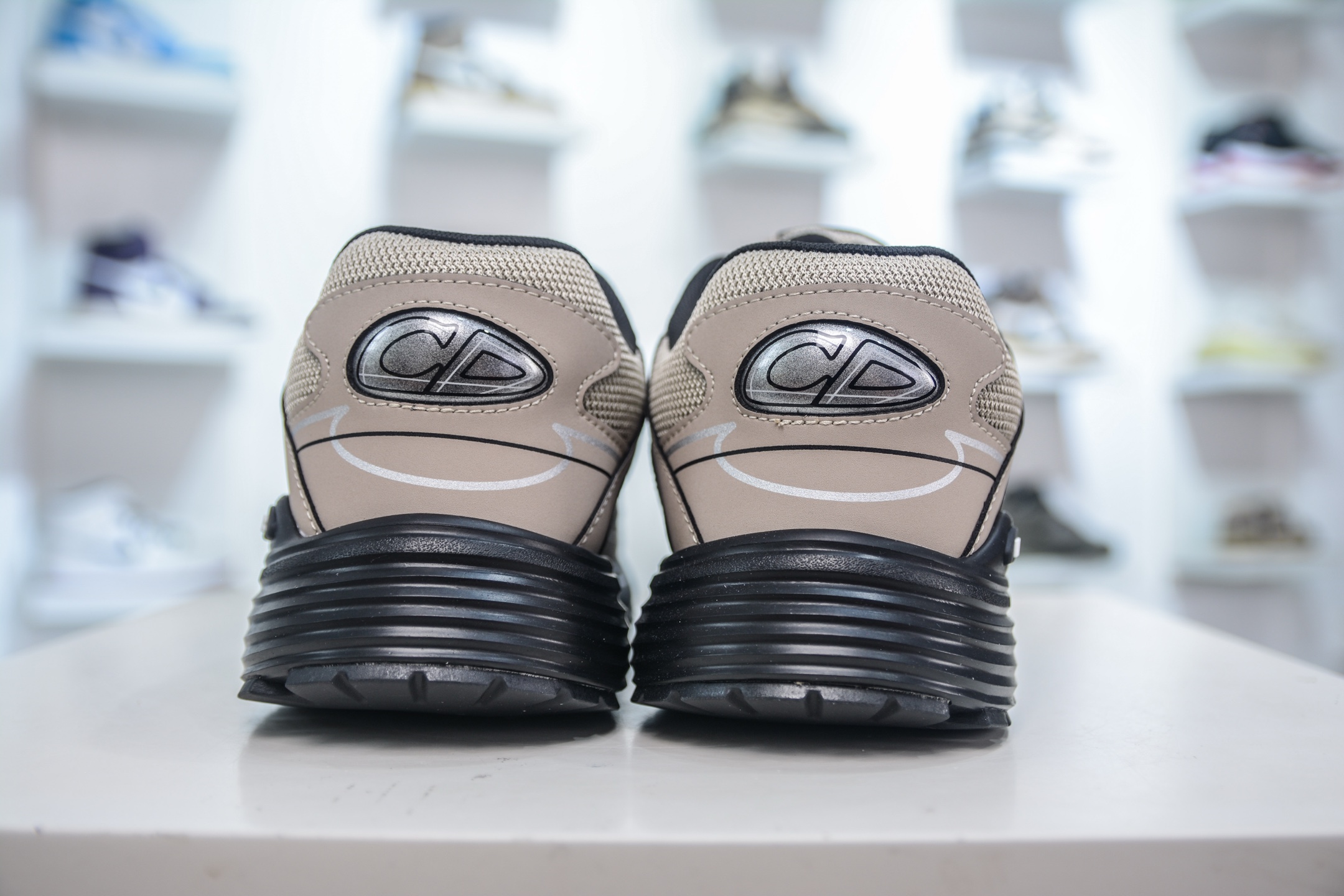 Dior B30 CD Sneakers: Stylish, Comfortable, and High-Quality Replica 3 i1750090917909 6070 0 1
