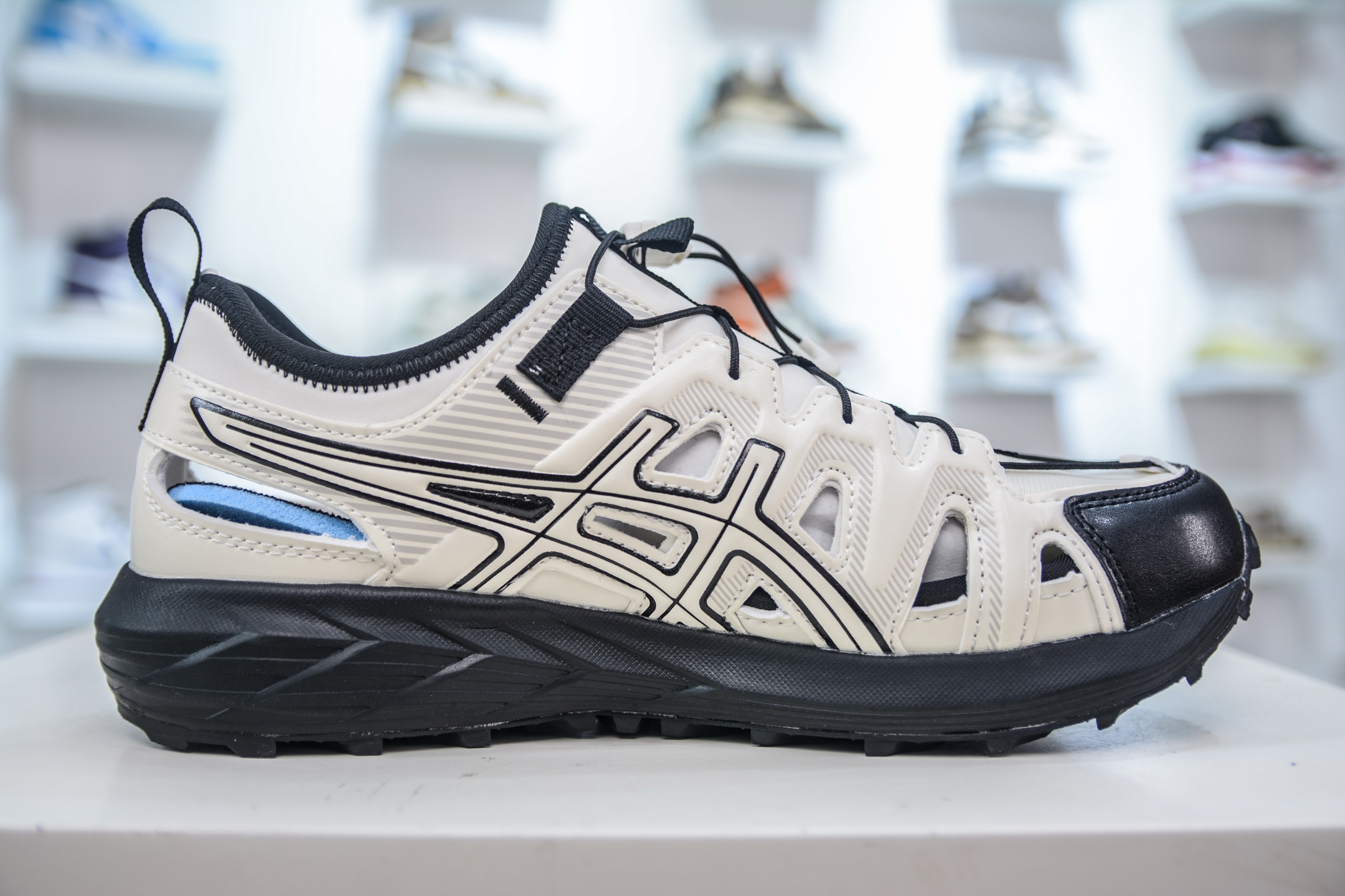 Asics Gel-Sonoma SE Outdoor Sandals - Hiking, Trail, and Water Ready Shoes 3 i1750173369425 5782 0 2