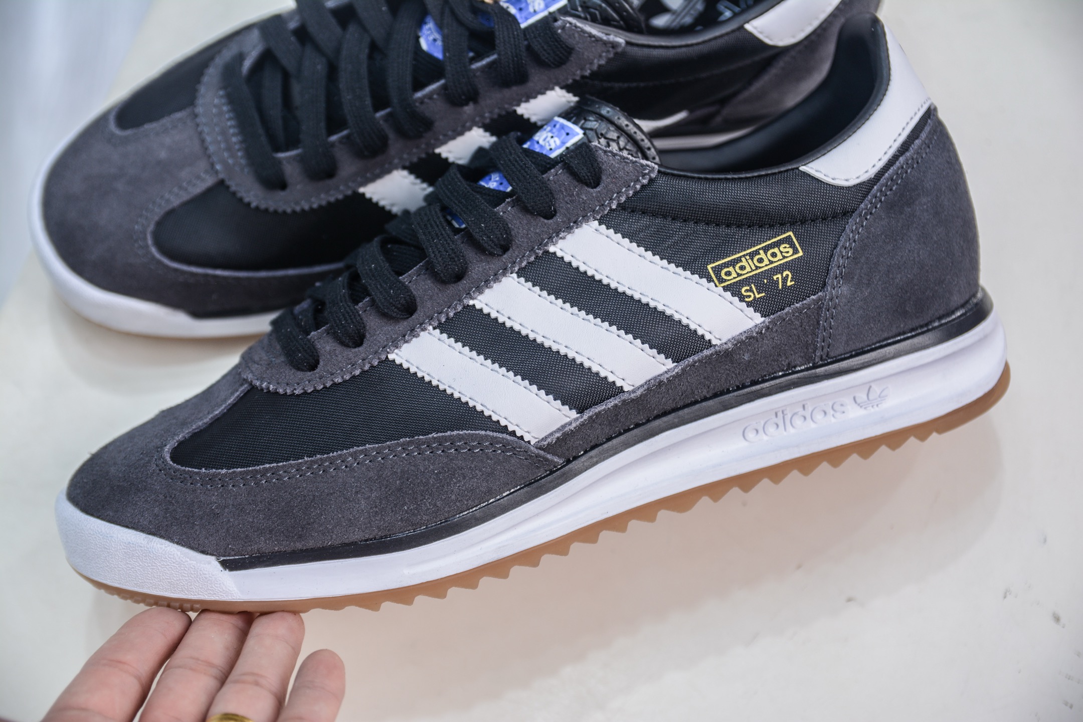 Adidas Originals SL 72 OG: Classic Low-Profile Sneakers for Everyday Comfort 7 i1750173517038 8747 0 6