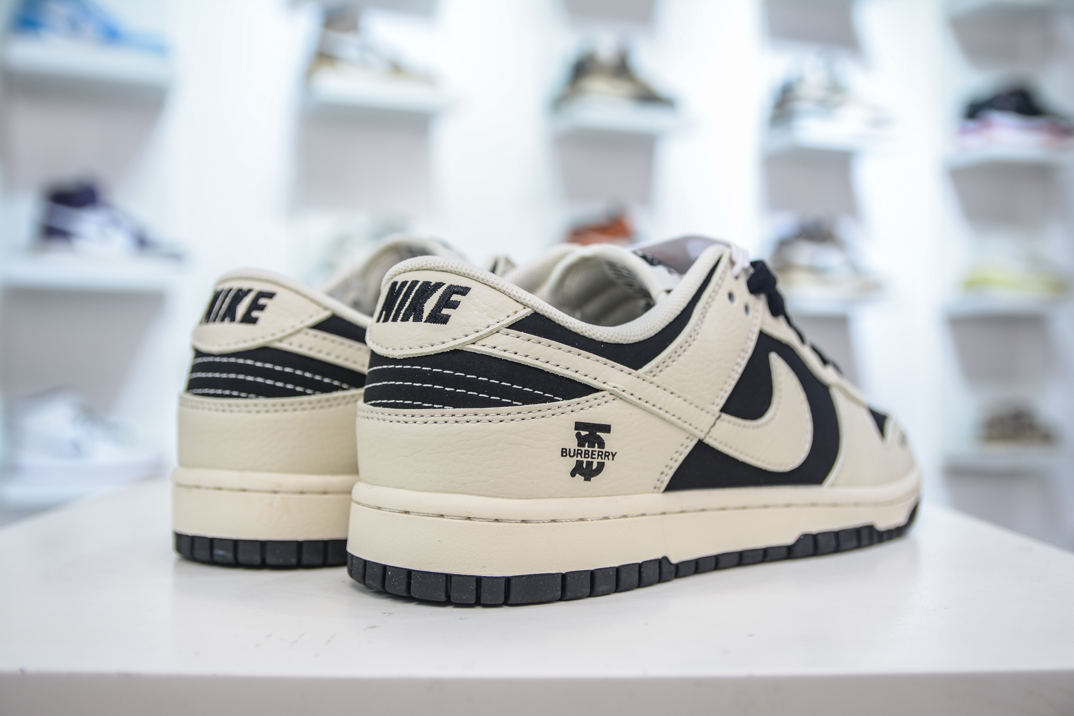 Nike SB Dunk Low x Burberry White Black, Original Top Layer Material 6 i1750173884239 8161 0 5