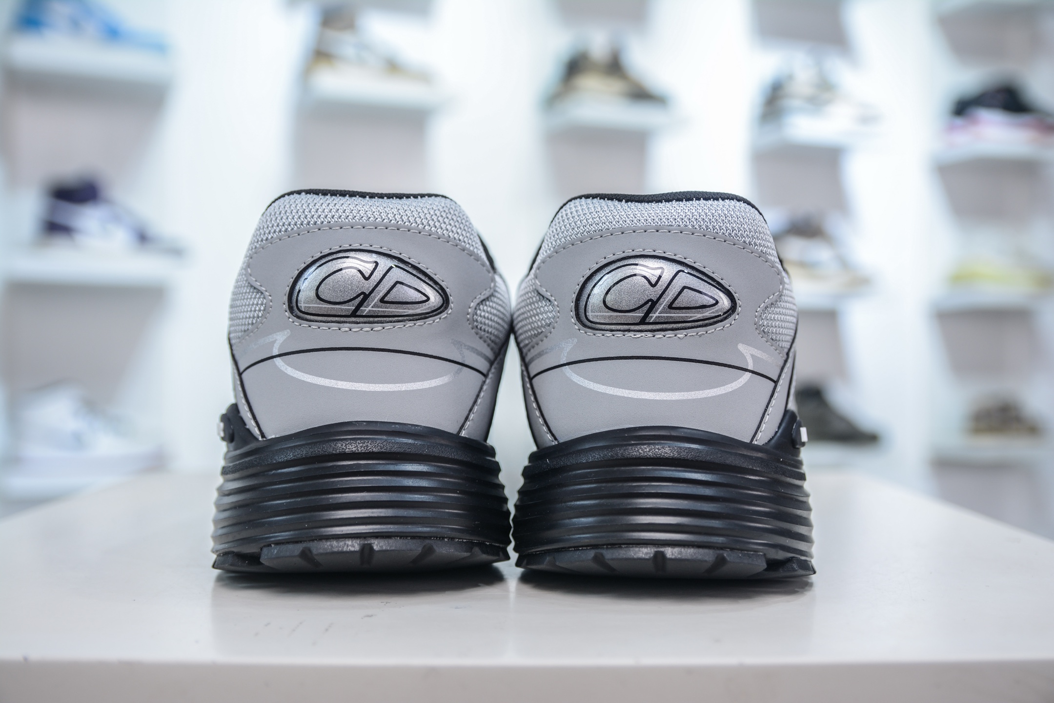 Dior B30 Sneakers: Gray Mesh and Technical Fabric with CD30 Reflective Signature 2 i1750174026714 1305 0 1