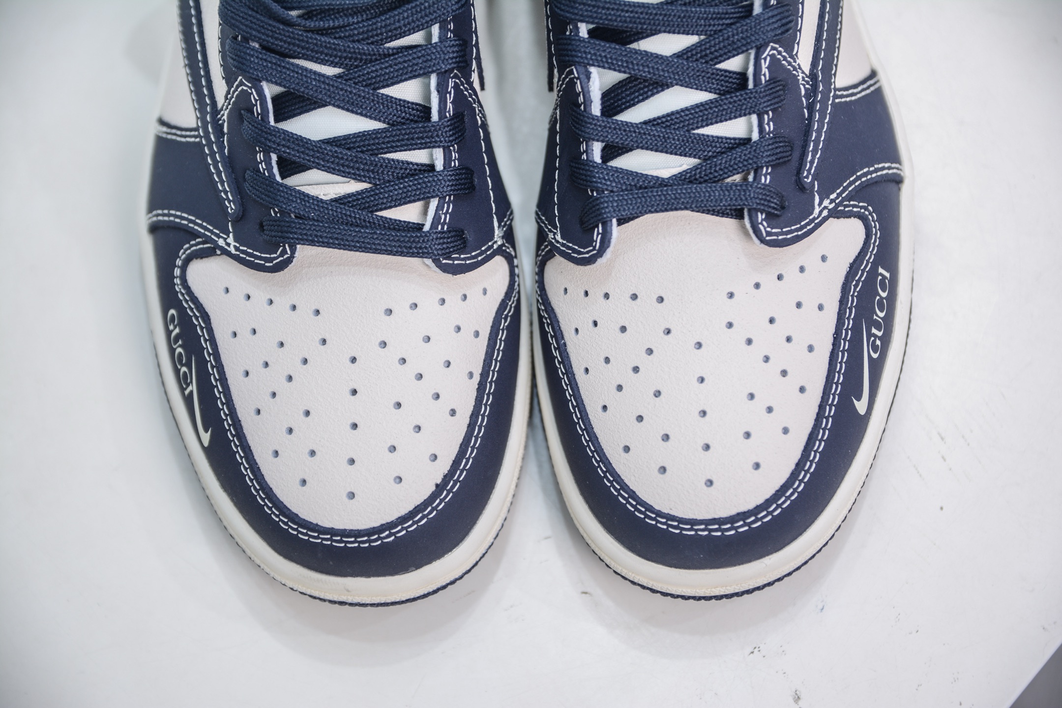 TS x Air Jordan x Gucci Air Jordan 1 Low - White/Black Custom Sneakers 10 i1750277408359 6611 0 8