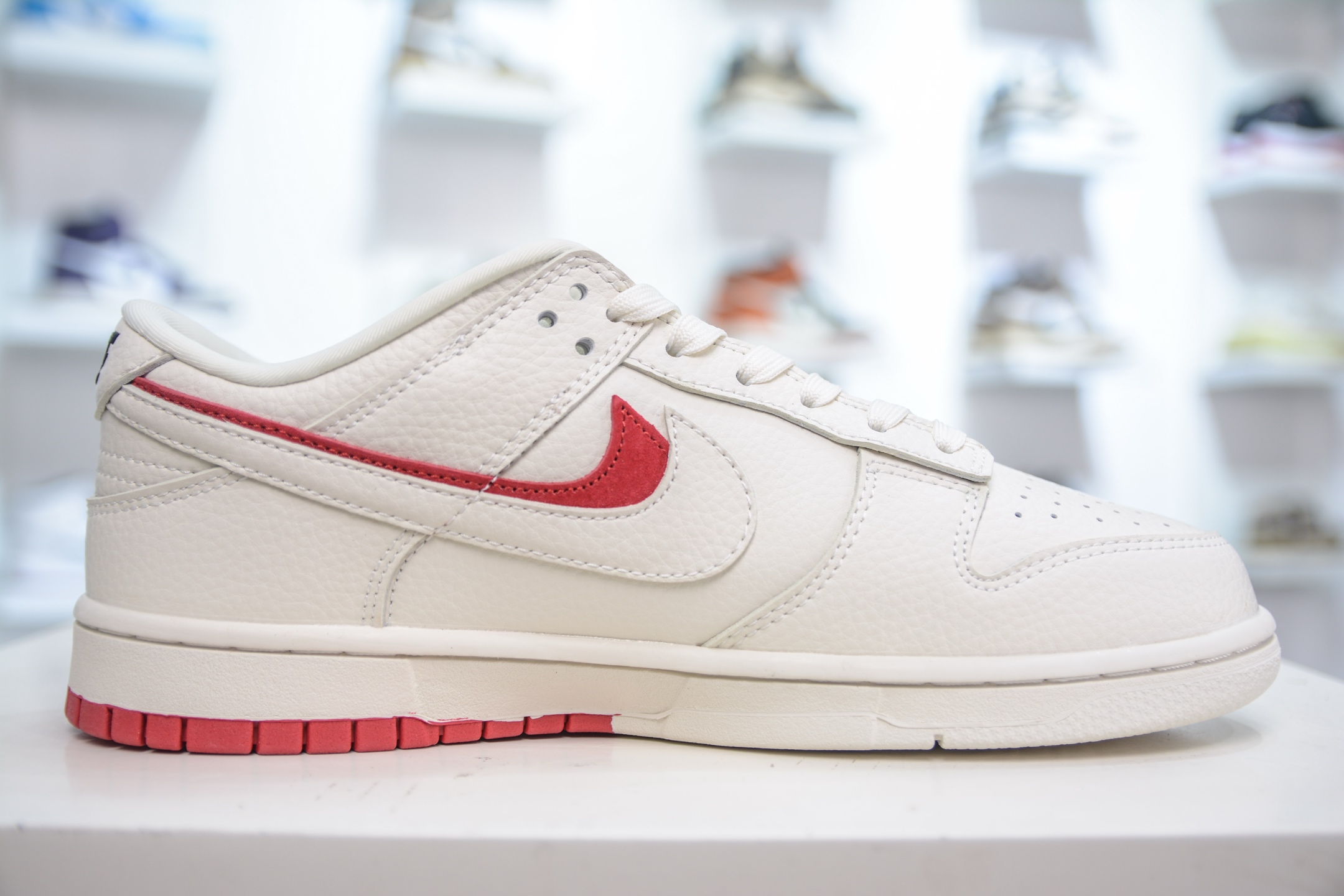 Nike SB Dunk Low x Stussy SUP Collab - White/Red, Premium Quality Sneakers 3 i1750277518208 2030 0 2