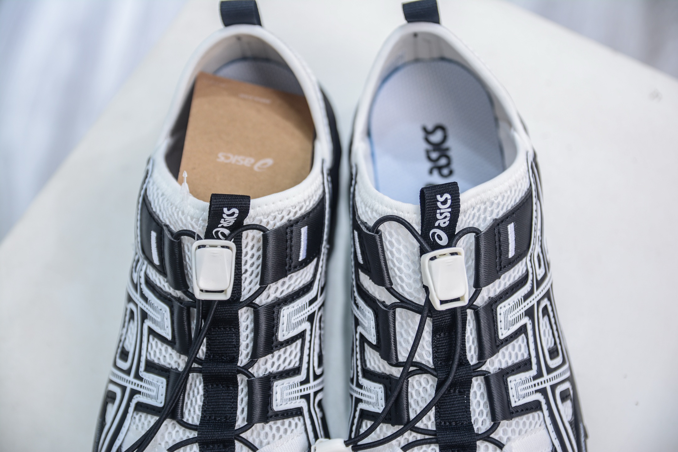 Asics Gel-Sonoma SE: Outdoor Trail, Hiking, and Water Shoes - Black/White 8 i1750277629397 2860 0 7