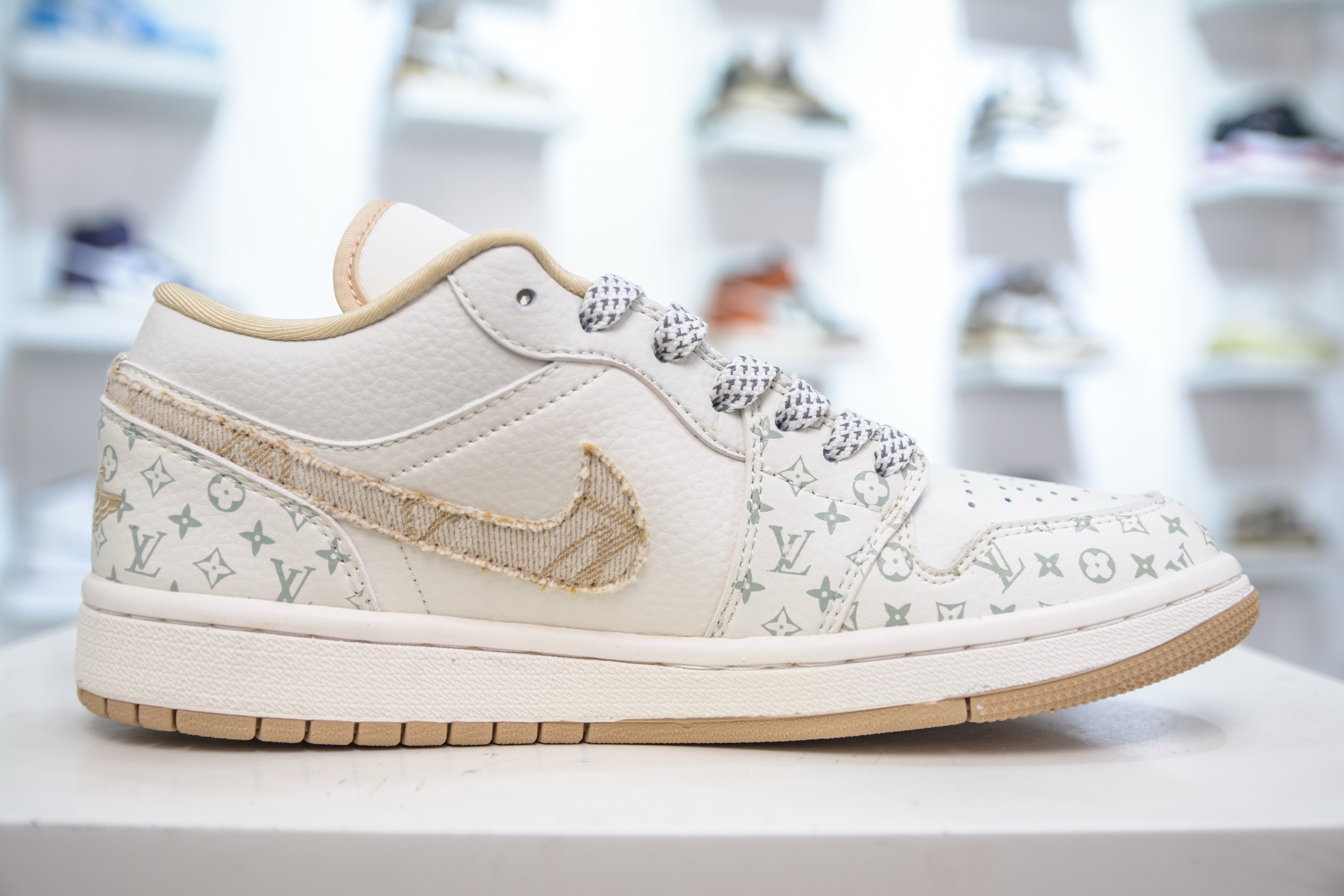Nike Air Jordan 1 Low x Louis Vuitton White/Yellow Premium Leather Sneakers 4 i1750279067137 7298 0 2