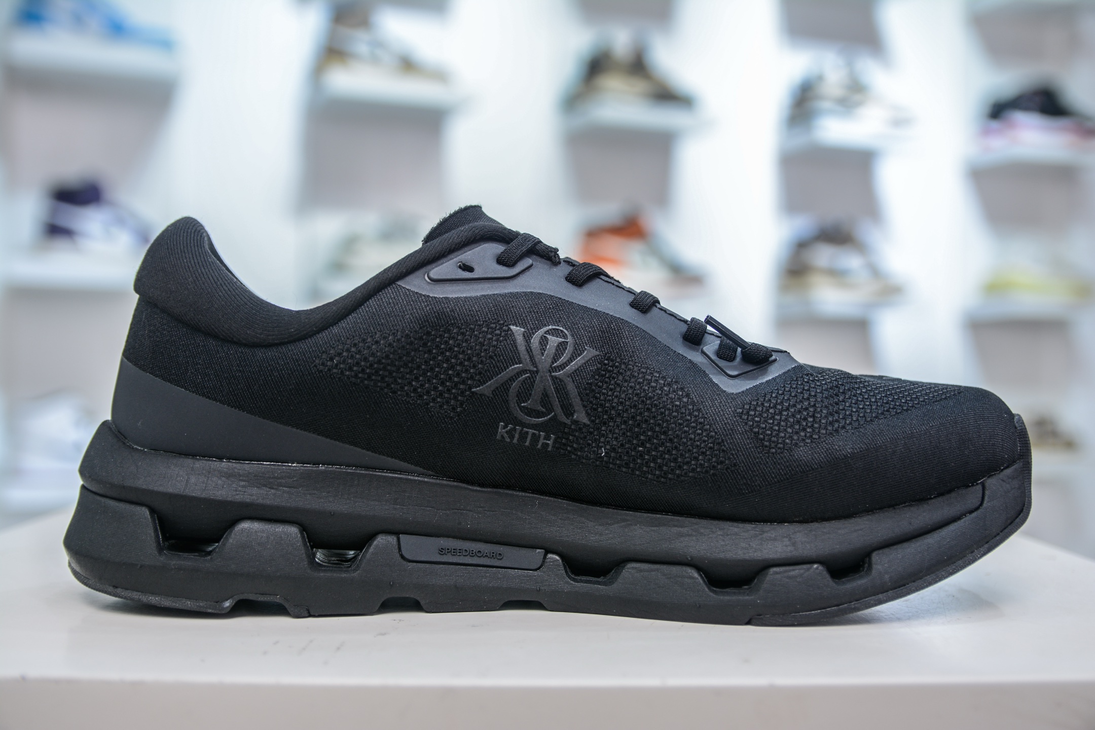 Kith x On Cloudzone Running Shoes - Comfortable, Slip-Resistant, Durable 4 i1750279246249 401 0 2