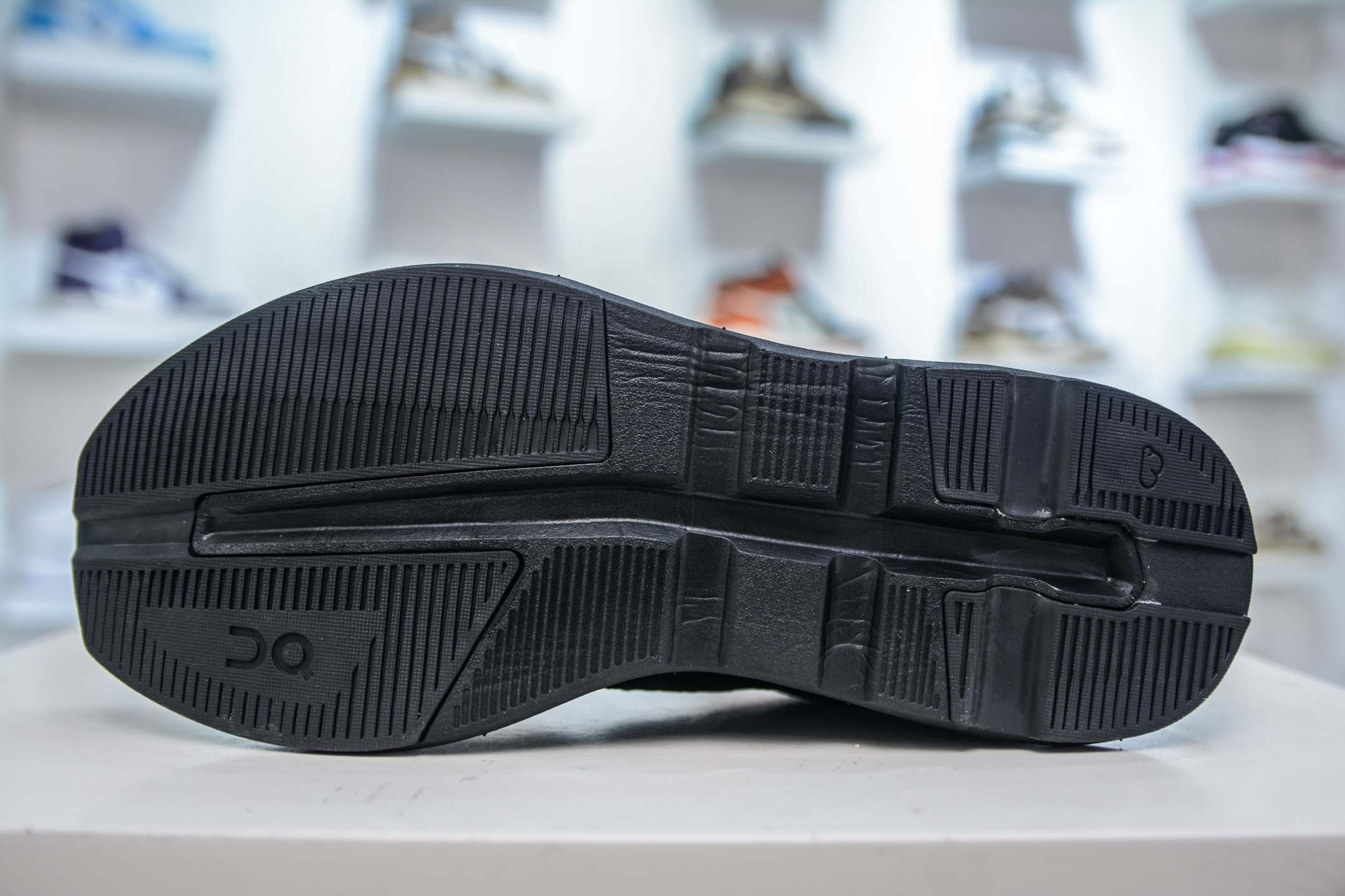 Kith x On Cloudzone Running Shoes - Comfortable, Slip-Resistant, Durable 6 i1750279246414 3270 0 4
