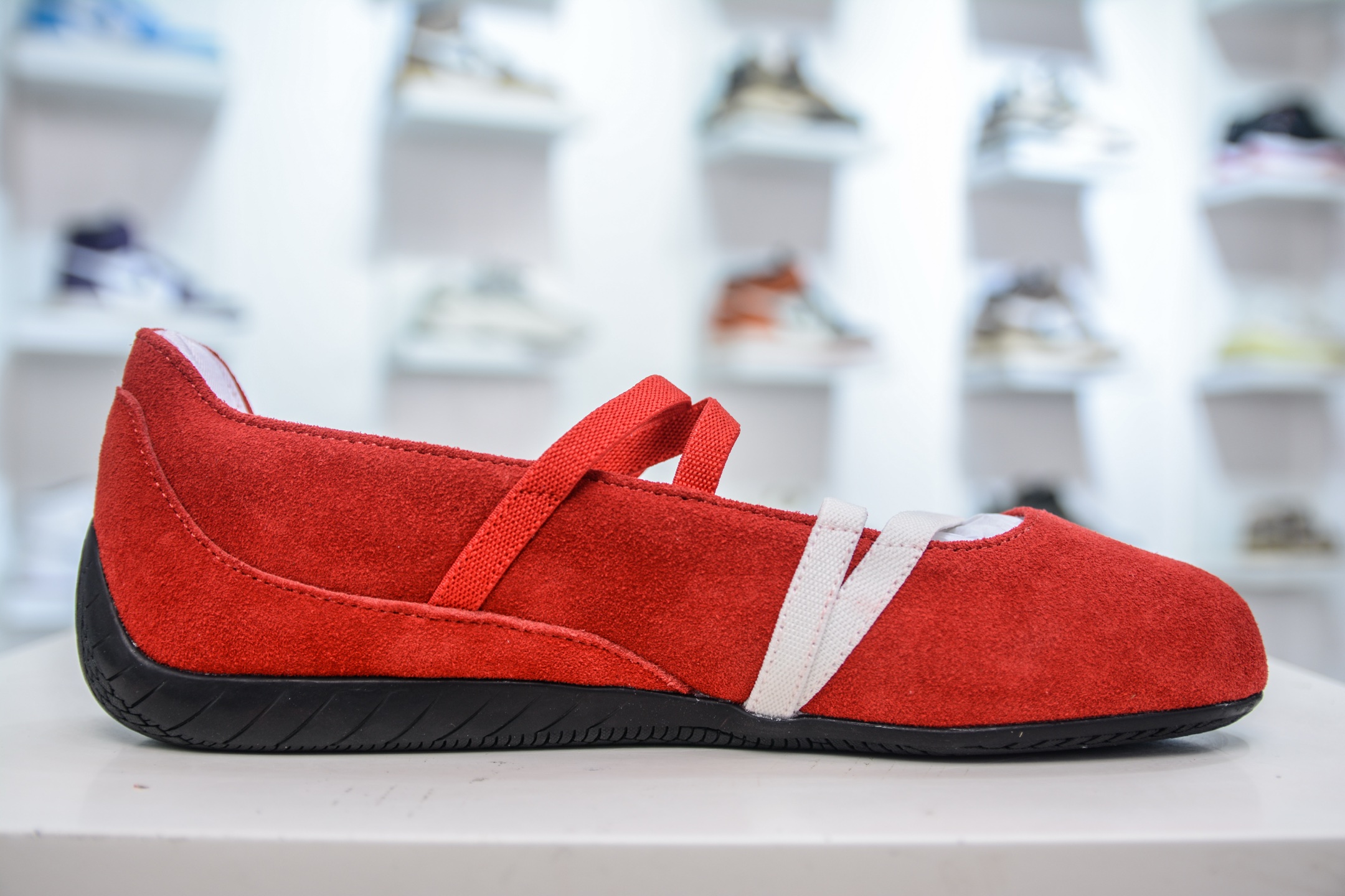 PUMA Speedcat Ballerina: Comfortable, Anti-Slip Ballet Flats for Everyday Style 4 i1750279400862 749 0 2