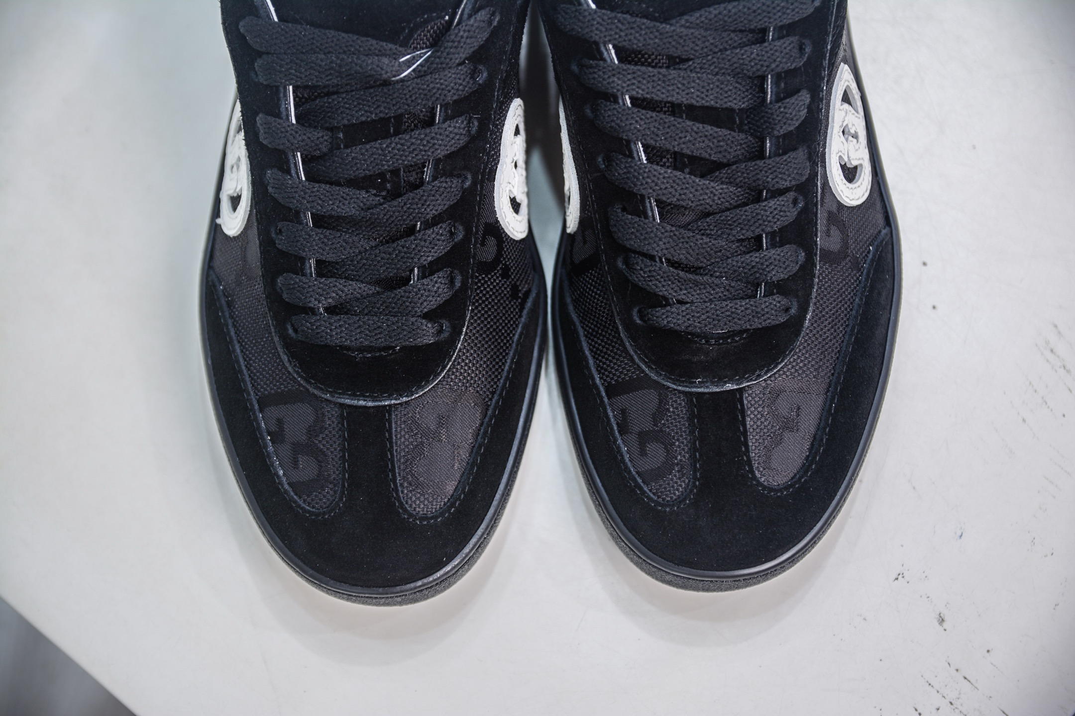 340 Gucci Interlocking G Suede Sneaker G74系列低帮复古运动板鞋-Chinese UA Cheap High Quatity Brand Clothes Bags handbags Sneakers wholesale wholesaler seller from China Factory suppliers Fashion Clothing Shoes best Quality Beautiful Price 340 Gucci Interlocking G Suede Sneaker G74系列低帮复古运动板鞋