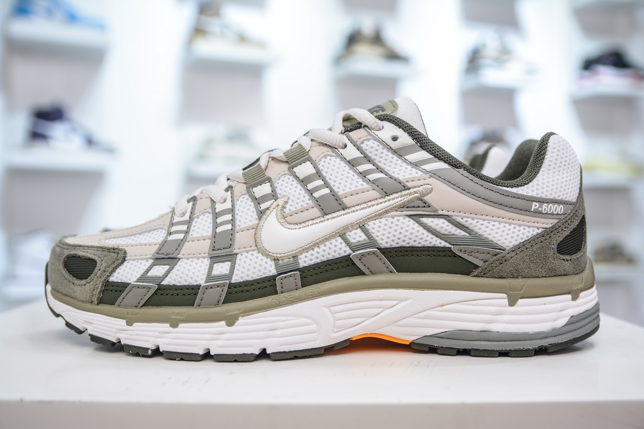 X NK P-6000 Pegasus 21 IH0246 320 36 36.5 37.5 38 38.5 39 40 40.5 41 42 42.5 43 44 44.5 45 Scarpe Scarpe Scarpe sportive