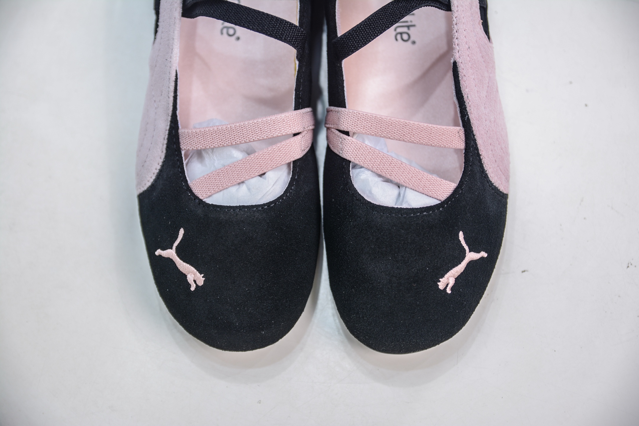 180 TOP纯原 PUMA Speedcat Ballerina 彪马柔软舒适防滑耐磨低帮生活休闲鞋芭蕾舞鞋单鞋玛丽珍鞋 401287-02-Chinese UA Cheap High Quatity Brand Clothes Bags handbags Sneakers wholesale wholesaler seller from China Factory suppliers Fashion Clothing Shoes best Quality Beautiful Price 180 TOP纯原 PUMA Speedcat Ballerina 彪马柔软舒适防滑耐磨低帮生活休闲鞋芭蕾舞鞋单鞋玛丽珍鞋 401287-02